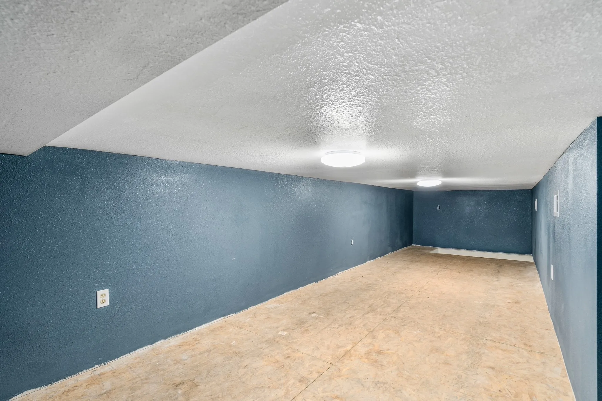 Retail For Sale in Hill County , 103 W Main St, Itasca, Texas 76055, 0, 0, Garage spaces, 0 Sqft, built in 1920, Price $160,000, mls#20262590, Real Estate Agent in Itasca, Homes For Sale in Hill county, Homes For Sale in Itasca, Realtor in Itasca Texas, Real Estate Brokerage Independent Realty Texas, Luminita Cordes Realtor