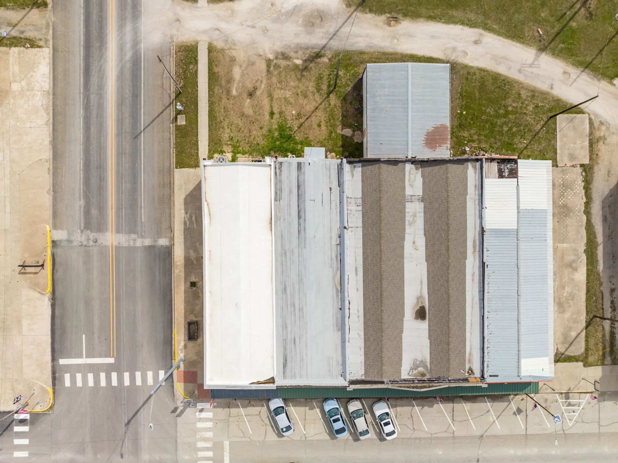 Retail For Sale in Hill County , 103 W Main St, Itasca, Texas 76055, 0, 0, Garage spaces, 0 Sqft, built in 1920, Price $160,000, mls#20262590, Real Estate Agent in Itasca, Homes For Sale in Hill county, Homes For Sale in Itasca, Realtor in Itasca Texas, Real Estate Brokerage Independent Realty Texas, Luminita Cordes Realtor