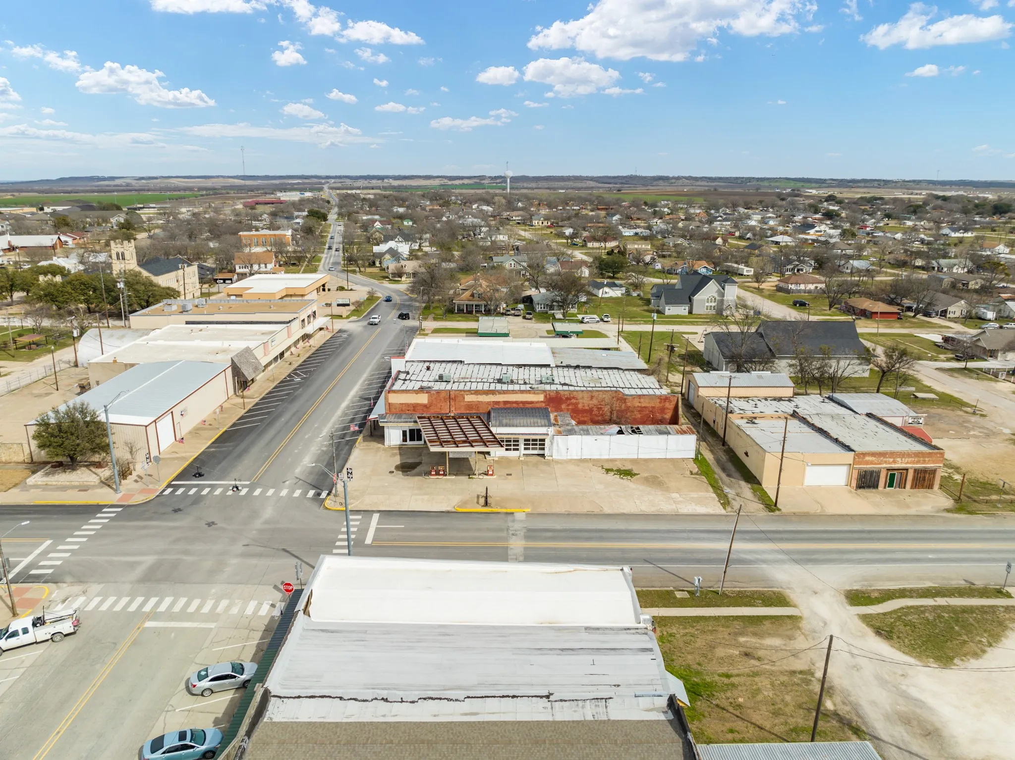 Retail For Sale in Hill County , 103 W Main St, Itasca, Texas 76055, 0, 0, Garage spaces, 0 Sqft, built in 1920, Price $160,000, mls#20262590, Real Estate Agent in Itasca, Homes For Sale in Hill county, Homes For Sale in Itasca, Realtor in Itasca Texas, Real Estate Brokerage Independent Realty Texas, Luminita Cordes Realtor