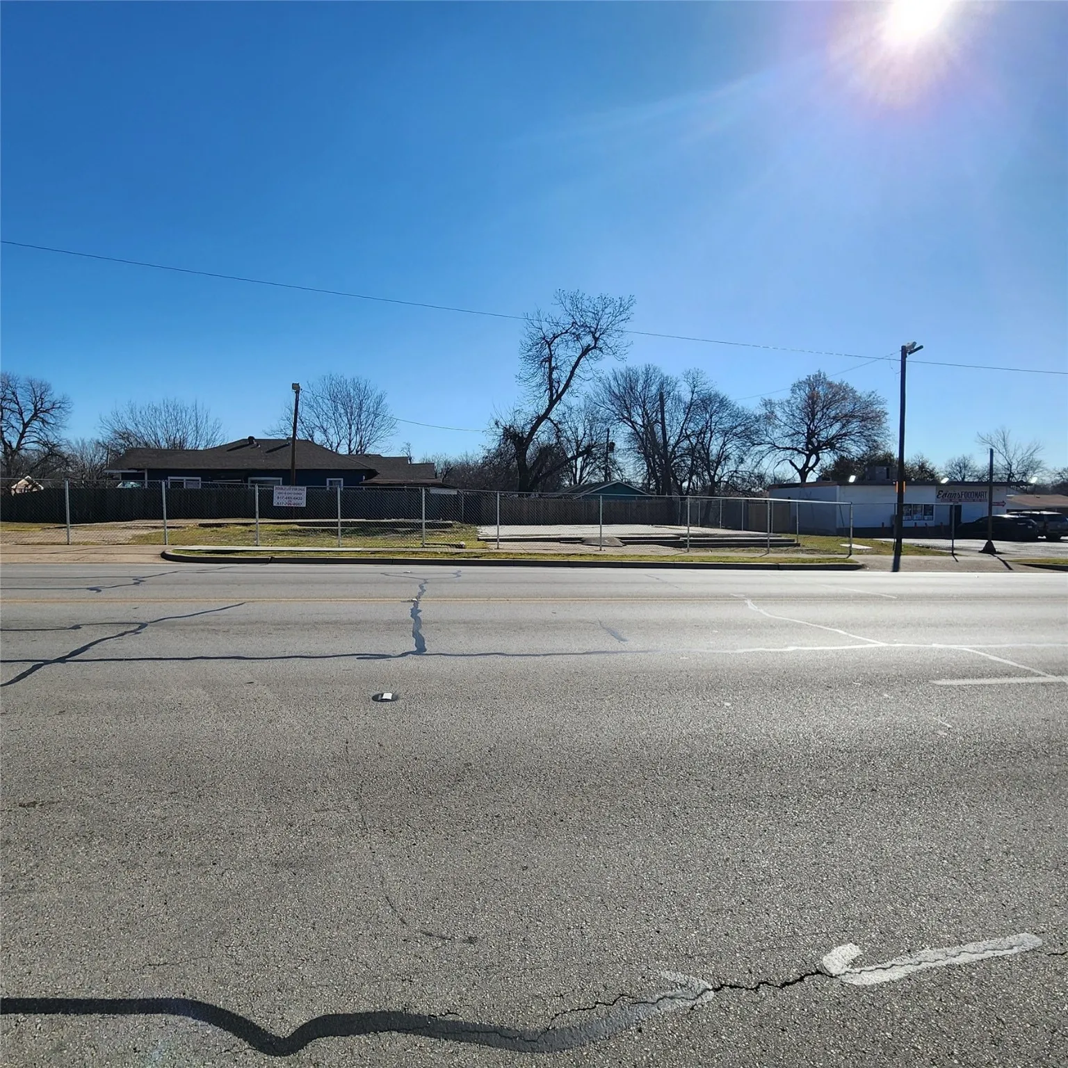 Unimproved Land For Sale in Tarrant County , 2007 Evans Avenue, Fort Worth, Texas 76104, 0, 0, Garage spaces, 0 Sqft, built in 1946, Unknown, mls#20265689, Real Estate Agent in Fort Worth, Homes For Sale in Tarrant county, Homes For Sale in Fort Worth, Realtor in Fort Worth Texas, Real Estate Brokerage Independent Realty Texas, Luminita Cordes Realtor
