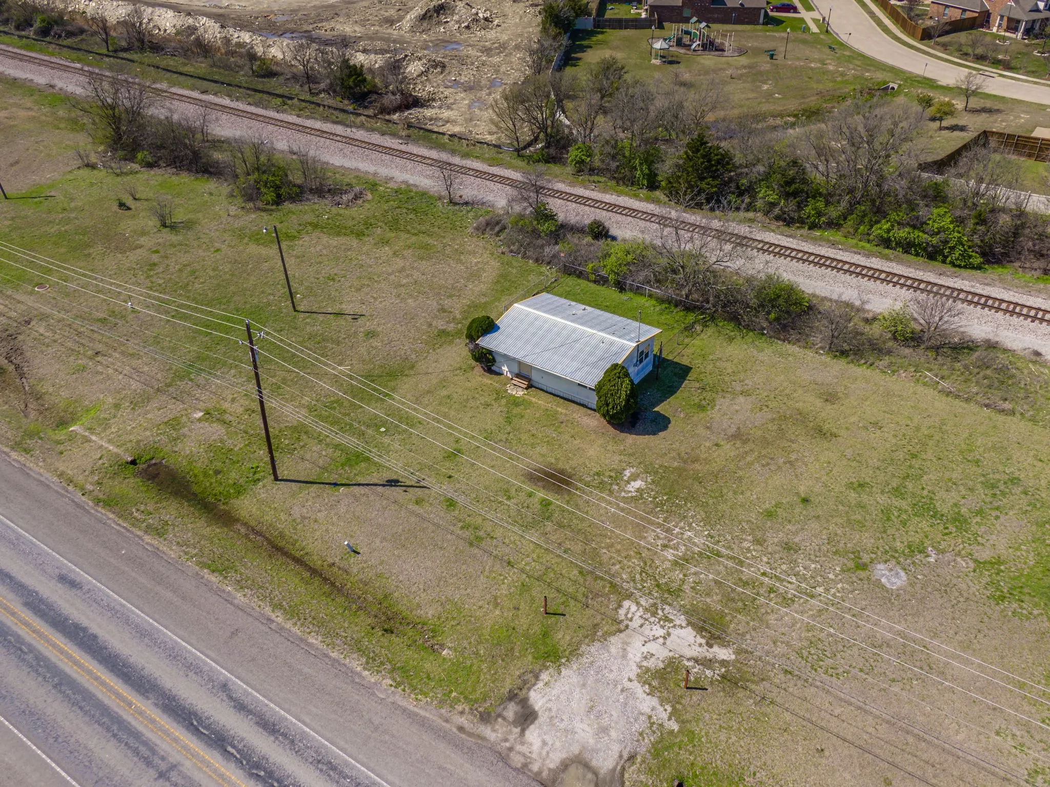 Office For Sale in Ellis County , 329 N State Highway 342, Red Oak, Texas 75154, 0, 0, Garage spaces, 0 Sqft, built in 1980, Preowned, mls#20272680, Real Estate Agent in Red Oak, Homes For Sale in Ellis county, Homes For Sale in Red Oak, Realtor in Red Oak Texas, Real Estate Brokerage Independent Realty Texas, Luminita Cordes Realtor
