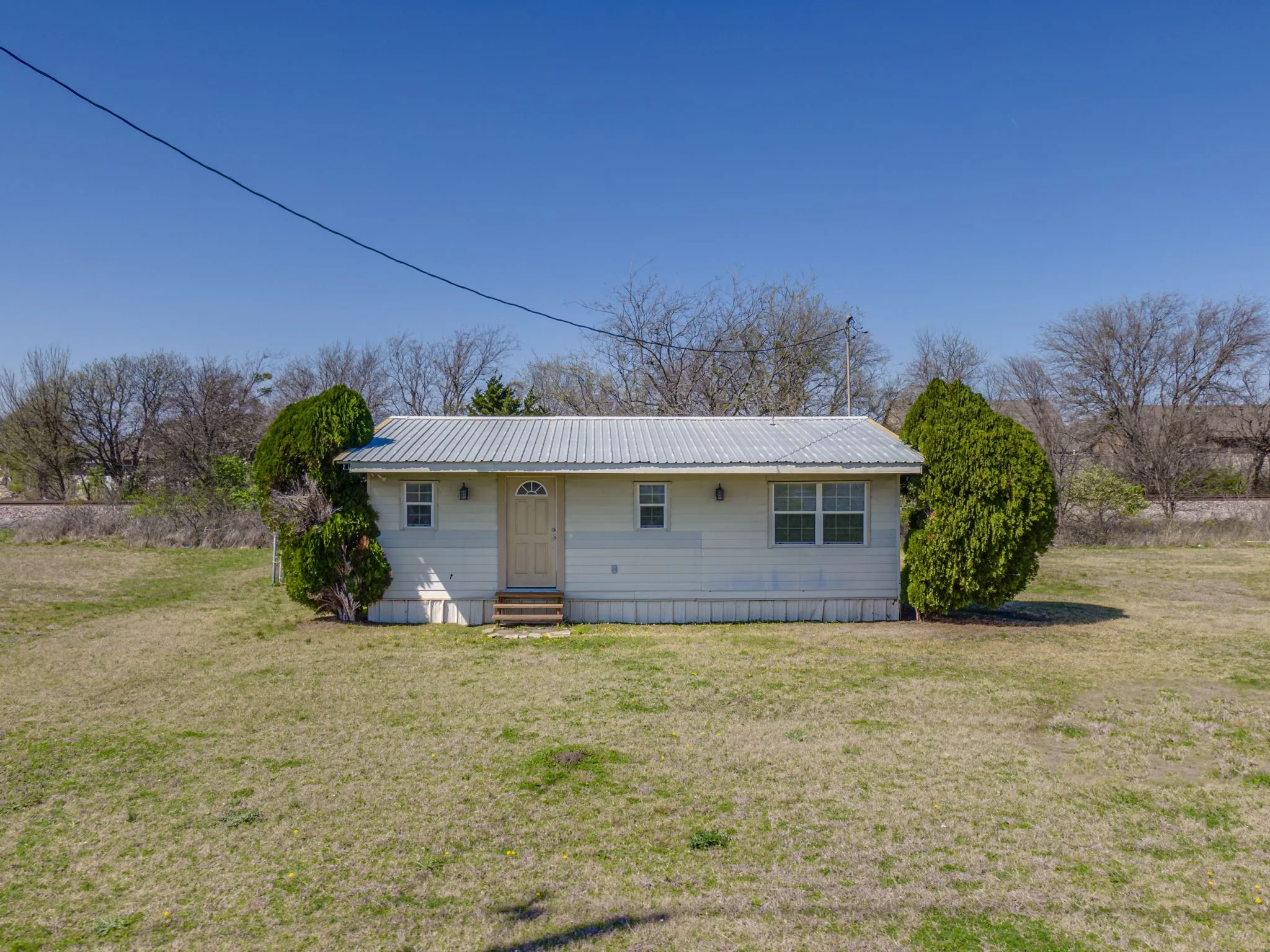 Office For Sale in Ellis County , 329 N State Highway 342, Red Oak, Texas 75154, 0, 0, Garage spaces, 0 Sqft, built in 1980, Preowned, mls#20272680, Real Estate Agent in Red Oak, Homes For Sale in Ellis county, Homes For Sale in Red Oak, Realtor in Red Oak Texas, Real Estate Brokerage Independent Realty Texas, Luminita Cordes Realtor