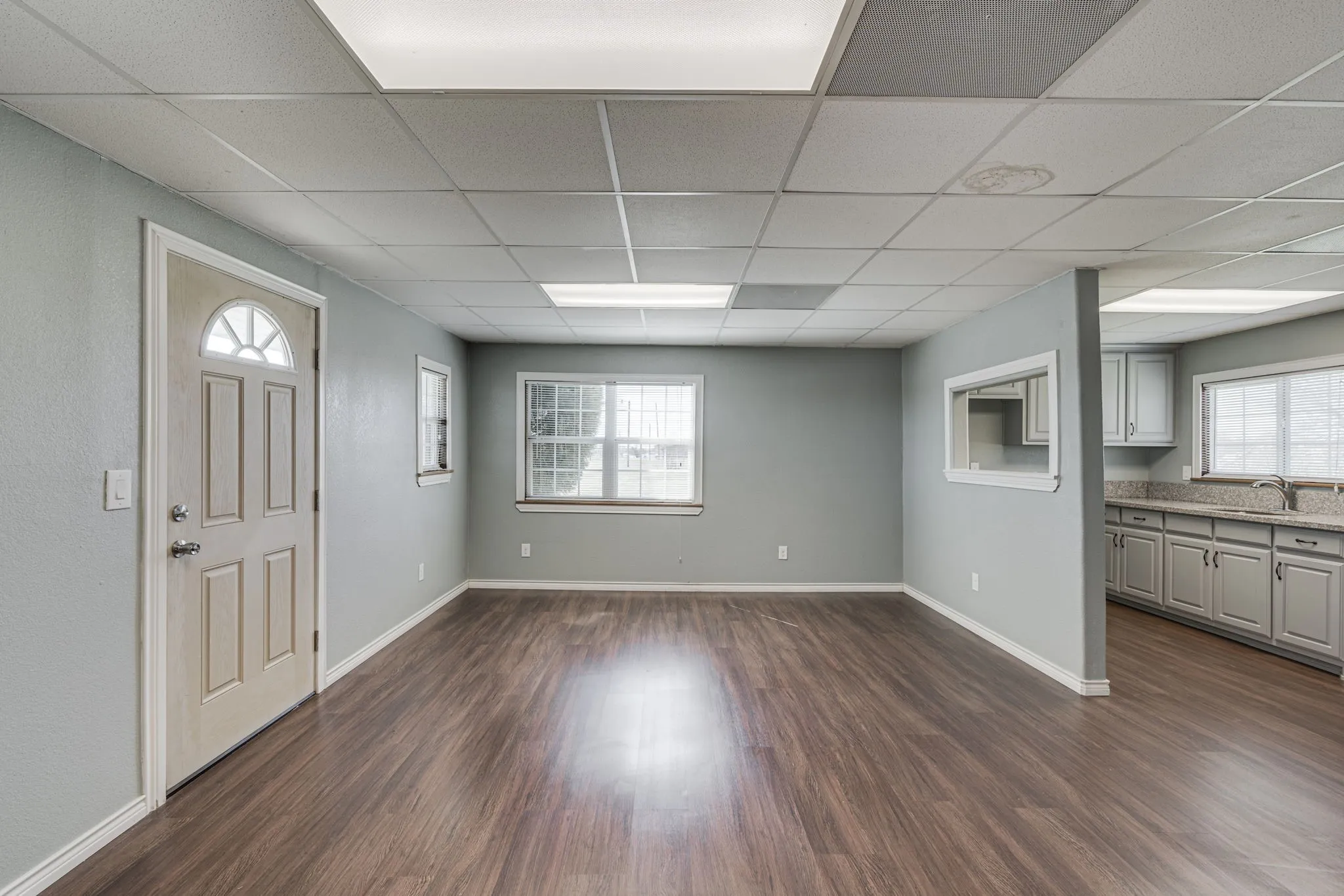 Office For Sale in Ellis County , 329 N State Highway 342, Red Oak, Texas 75154, 0, 0, Garage spaces, 0 Sqft, built in 1980, Preowned, mls#20272680, Real Estate Agent in Red Oak, Homes For Sale in Ellis county, Homes For Sale in Red Oak, Realtor in Red Oak Texas, Real Estate Brokerage Independent Realty Texas, Luminita Cordes Realtor