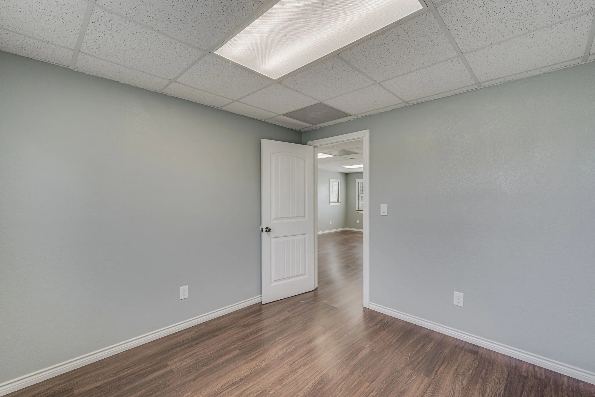 Office For Sale in Ellis County , 329 N State Highway 342, Red Oak, Texas 75154, 0, 0, Garage spaces, 0 Sqft, built in 1980, Preowned, mls#20272680, Real Estate Agent in Red Oak, Homes For Sale in Ellis county, Homes For Sale in Red Oak, Realtor in Red Oak Texas, Real Estate Brokerage Independent Realty Texas, Luminita Cordes Realtor
