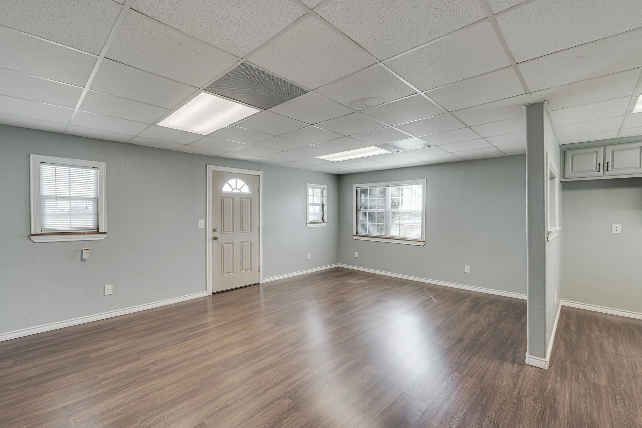 Office For Sale in Ellis County , 329 N State Highway 342, Red Oak, Texas 75154, 0, 0, Garage spaces, 0 Sqft, built in 1980, Preowned, mls#20272680, Real Estate Agent in Red Oak, Homes For Sale in Ellis county, Homes For Sale in Red Oak, Realtor in Red Oak Texas, Real Estate Brokerage Independent Realty Texas, Luminita Cordes Realtor