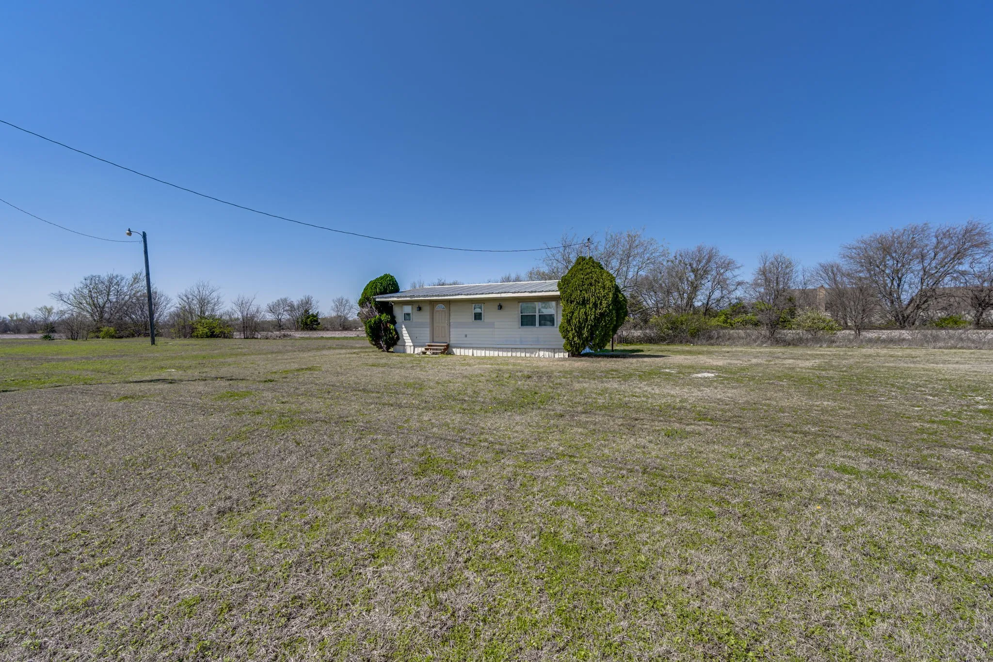 Office For Sale in Ellis County , 329 N State Highway 342, Red Oak, Texas 75154, 0, 0, Garage spaces, 0 Sqft, built in 1980, Preowned, mls#20272680, Real Estate Agent in Red Oak, Homes For Sale in Ellis county, Homes For Sale in Red Oak, Realtor in Red Oak Texas, Real Estate Brokerage Independent Realty Texas, Luminita Cordes Realtor
