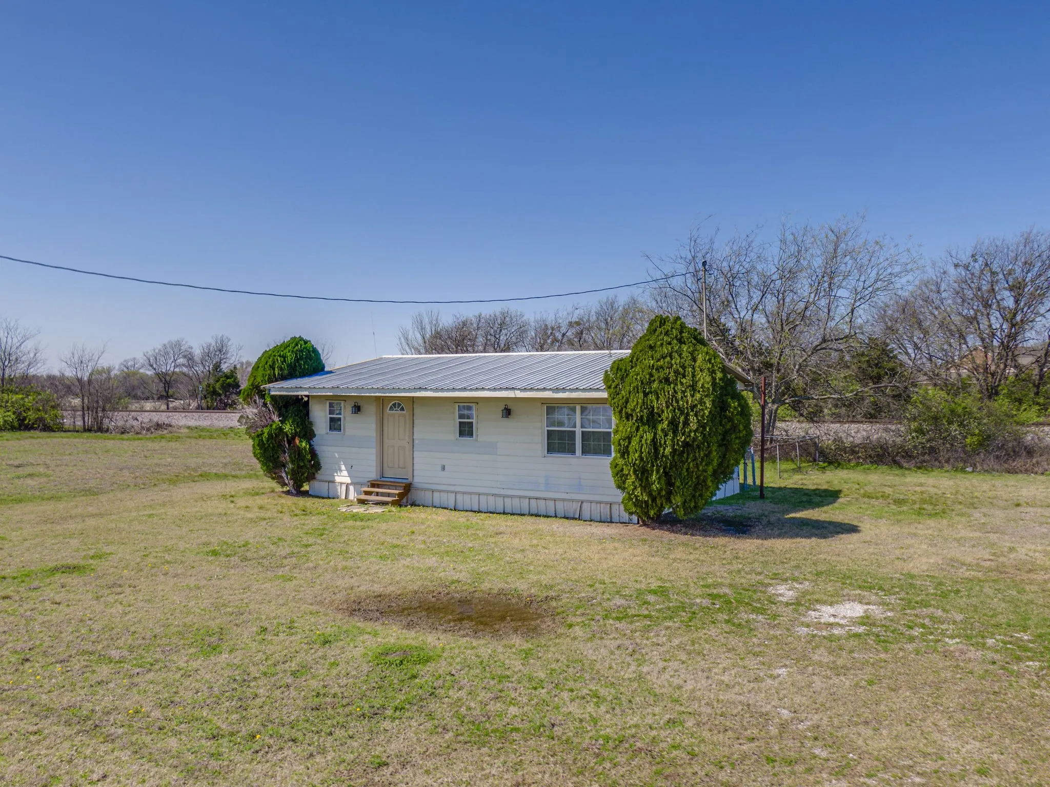 Office For Sale in Ellis County , 329 N State Highway 342, Red Oak, Texas 75154, 0, 0, Garage spaces, 0 Sqft, built in 1980, Preowned, mls#20272680, Real Estate Agent in Red Oak, Homes For Sale in Ellis county, Homes For Sale in Red Oak, Realtor in Red Oak Texas, Real Estate Brokerage Independent Realty Texas, Luminita Cordes Realtor