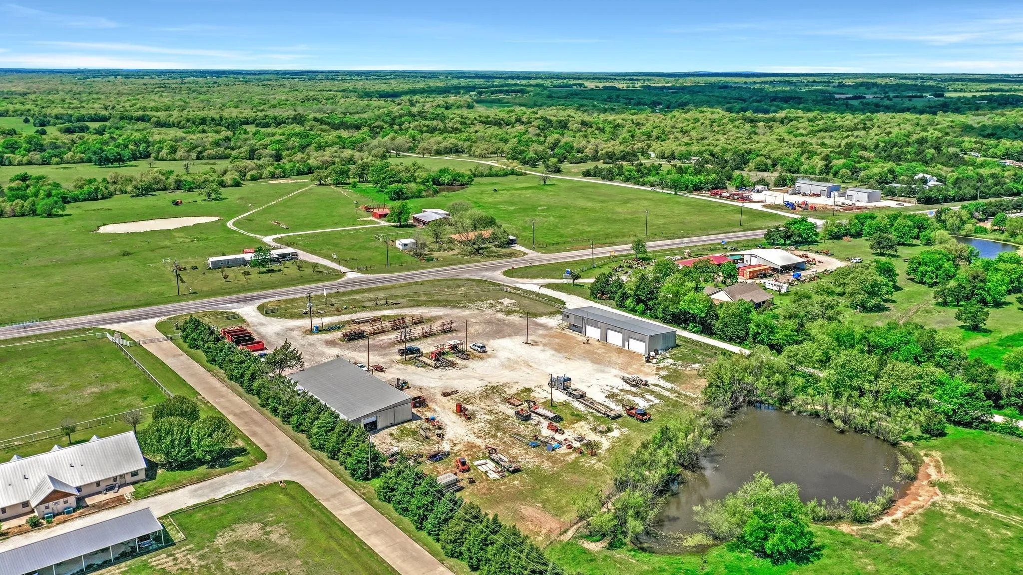 Industrial For Sale in Grayson County , 23350 US Highway 377, Whitesboro, Texas 76273, 0, 0, Garage spaces, 8,000 Sqft, built in 2001, Preowned, mls#20301255, Real Estate Agent in Whitesboro, Homes For Sale in Grayson county, Homes For Sale in Whitesboro, Realtor in Whitesboro Texas, Real Estate Brokerage Independent Realty Texas, Luminita Cordes Realtor