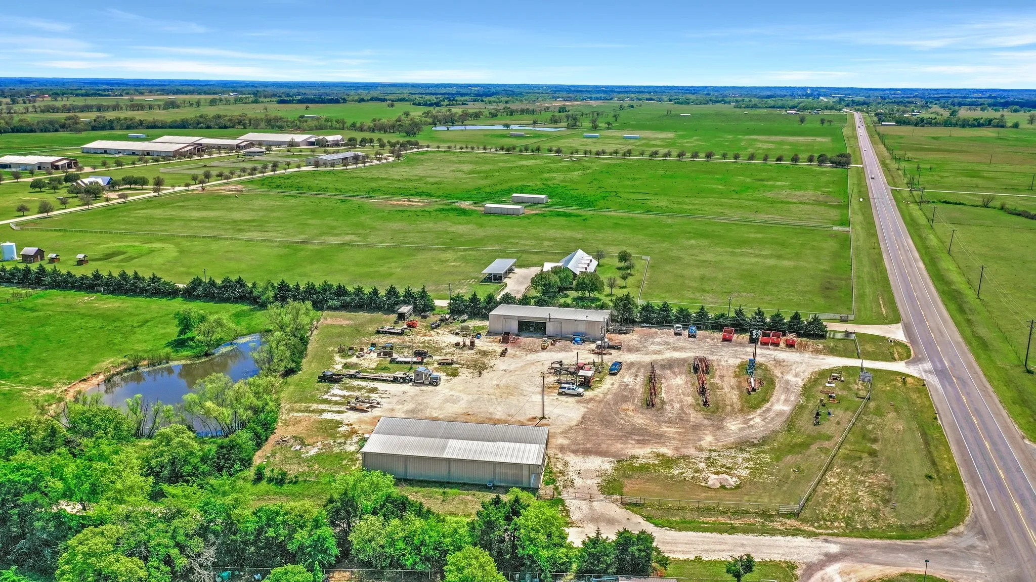 Industrial For Sale in Grayson County , 23350 US Highway 377, Whitesboro, Texas 76273, 0, 0, Garage spaces, 8,000 Sqft, built in 2001, Preowned, mls#20301255, Real Estate Agent in Whitesboro, Homes For Sale in Grayson county, Homes For Sale in Whitesboro, Realtor in Whitesboro Texas, Real Estate Brokerage Independent Realty Texas, Luminita Cordes Realtor