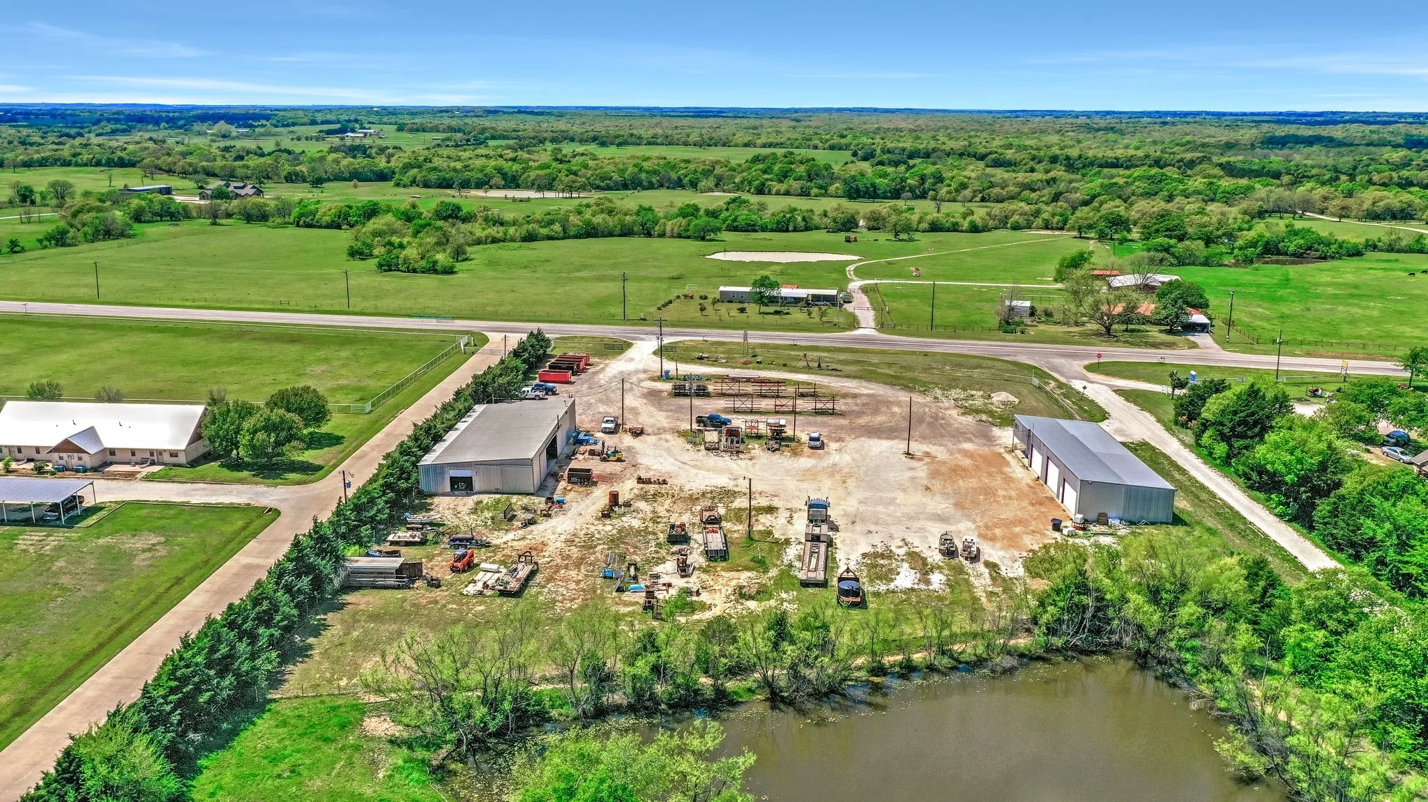 Industrial For Sale in Grayson County , 23350 US Highway 377, Whitesboro, Texas 76273, 0, 0, Garage spaces, 8,000 Sqft, built in 2001, Preowned, mls#20301255, Real Estate Agent in Whitesboro, Homes For Sale in Grayson county, Homes For Sale in Whitesboro, Realtor in Whitesboro Texas, Real Estate Brokerage Independent Realty Texas, Luminita Cordes Realtor
