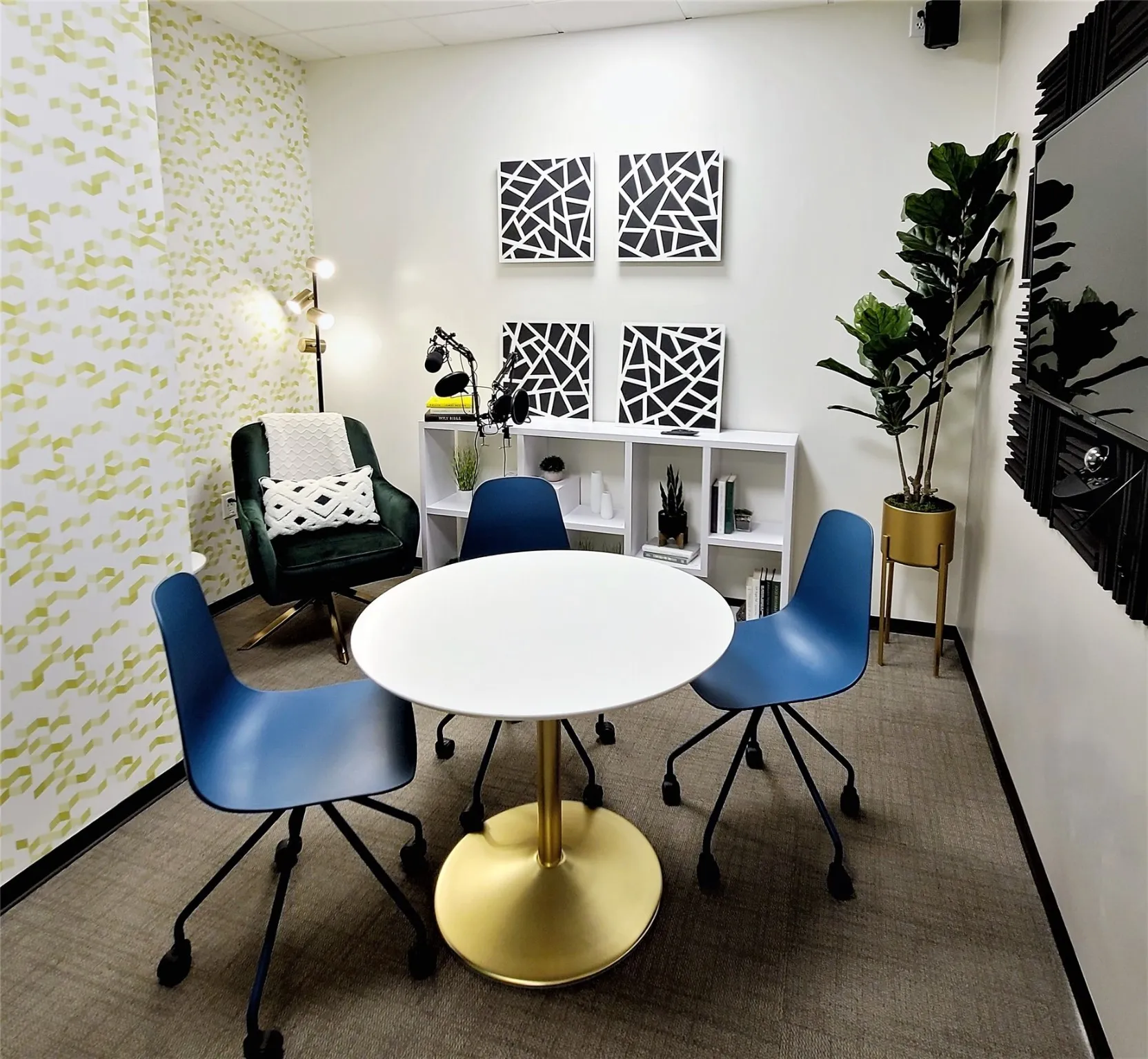 Office For Rent in Dallas County , 2626 Cole Avenue 400 (Suite 307), Dallas, Texas 75204, 0, 0, Garage spaces, 0 Sqft, built in 1983, Preowned, Price $1,151, mls#20313568, Real Estate Agent in Dallas, Homes For Rent in Dallas county, Homes For Rent in Dallas, Realtor in Dallas Texas, Real Estate Brokerage Independent Realty Texas, Luminita Cordes Realtor