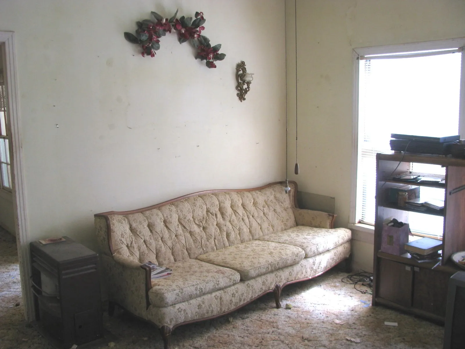 Single Family Residence For Sale in Coryell County , 6630 Fm 183, Evant, Texas 76525, 3 Bedroom, 2 Bathroom, Garage spaces, 1,134 Sqft, built in 1955, Preowned, mls#20316004, Real Estate Agent in Evant, Homes For Sale in Coryell county, Homes For Sale in Evant, Realtor in Evant Texas, Real Estate Brokerage Independent Realty Texas, Luminita Cordes Realtor