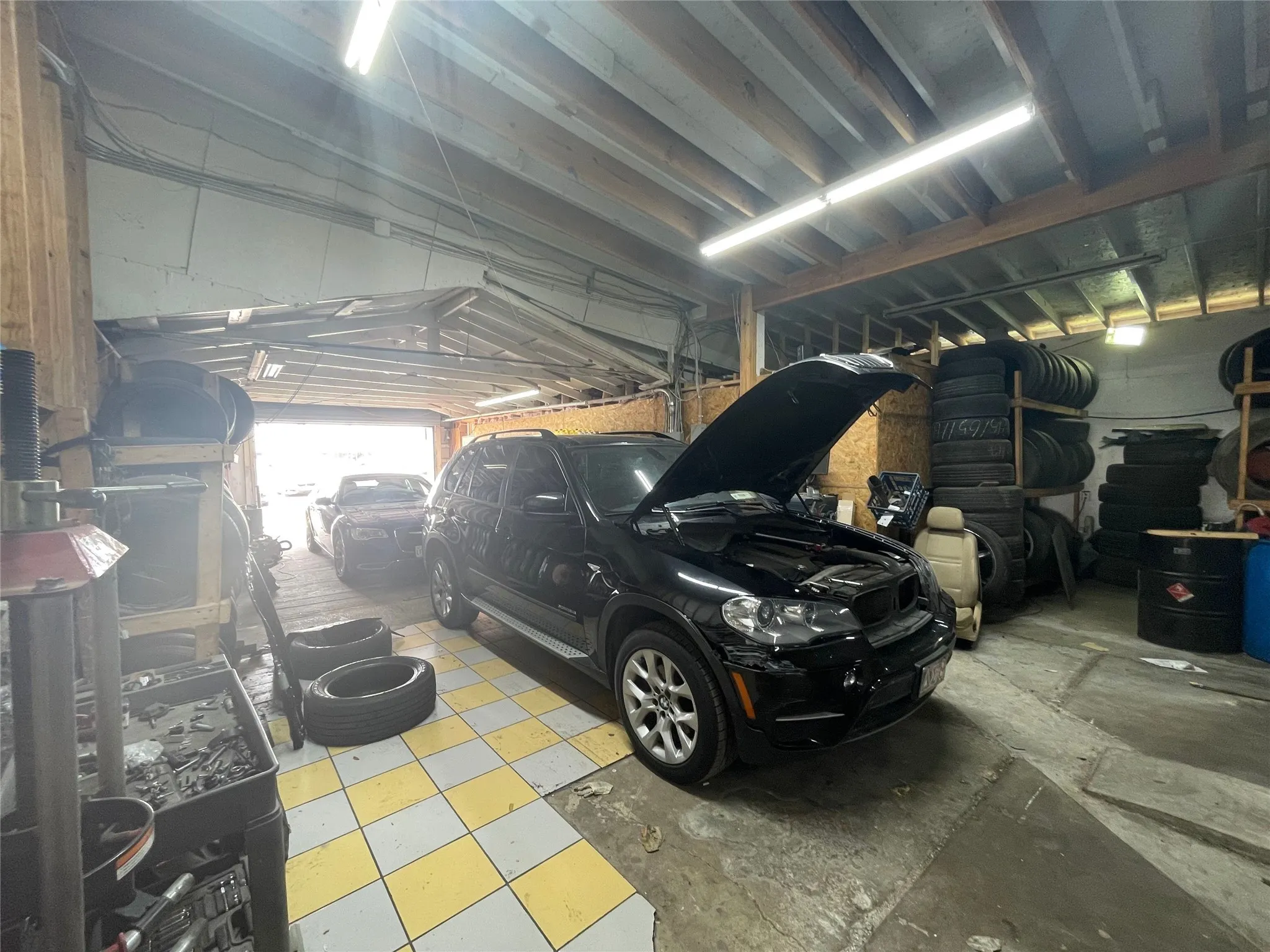 Industrial For Sale in Dallas County , 1006 W 6th Street, Irving, Texas 75060, 0, 0, Garage spaces, 0 Sqft, built in 1960, Preowned, Price $1,350,000, mls#20317373, Real Estate Agent in Irving, Homes For Sale in Dallas county, Homes For Sale in Irving, Realtor in Irving Texas, Real Estate Brokerage Independent Realty Texas, Luminita Cordes Realtor