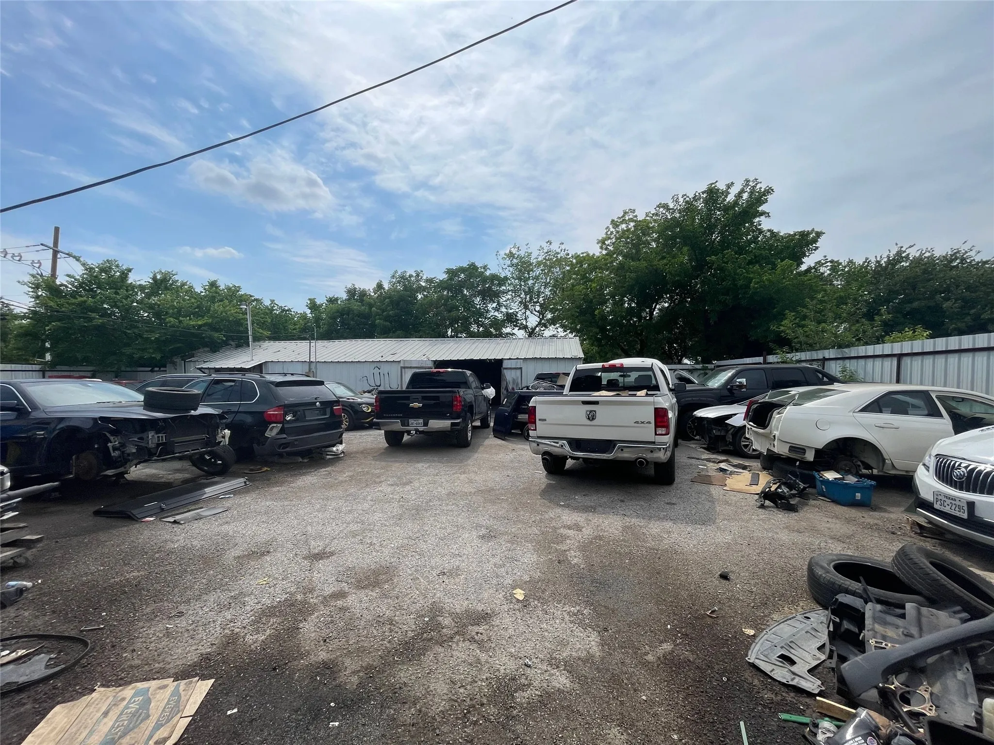 Industrial For Sale in Dallas County , 1006 W 6th Street, Irving, Texas 75060, 0, 0, Garage spaces, 0 Sqft, built in 1960, Preowned, Price $1,350,000, mls#20317373, Real Estate Agent in Irving, Homes For Sale in Dallas county, Homes For Sale in Irving, Realtor in Irving Texas, Real Estate Brokerage Independent Realty Texas, Luminita Cordes Realtor