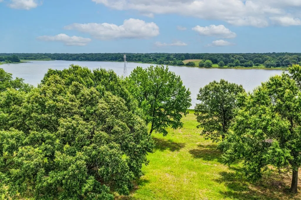 Single Family Residence For Sale in Rains County , 371 Private Road 7327, Emory, Texas 75440, 3 Bedrooms, 3 Bathrooms, Garage spaces, 5,282 Sqft, built in 2026, Proposed, Price $1,355,000, mls#20325915, Real Estate Agent in Emory, Homes For Sale in Rains county, Homes For Sale in Emory, Realtor in Emory Texas, Real Estate Brokerage Independent Realty Texas, Luminita Cordes Realtor