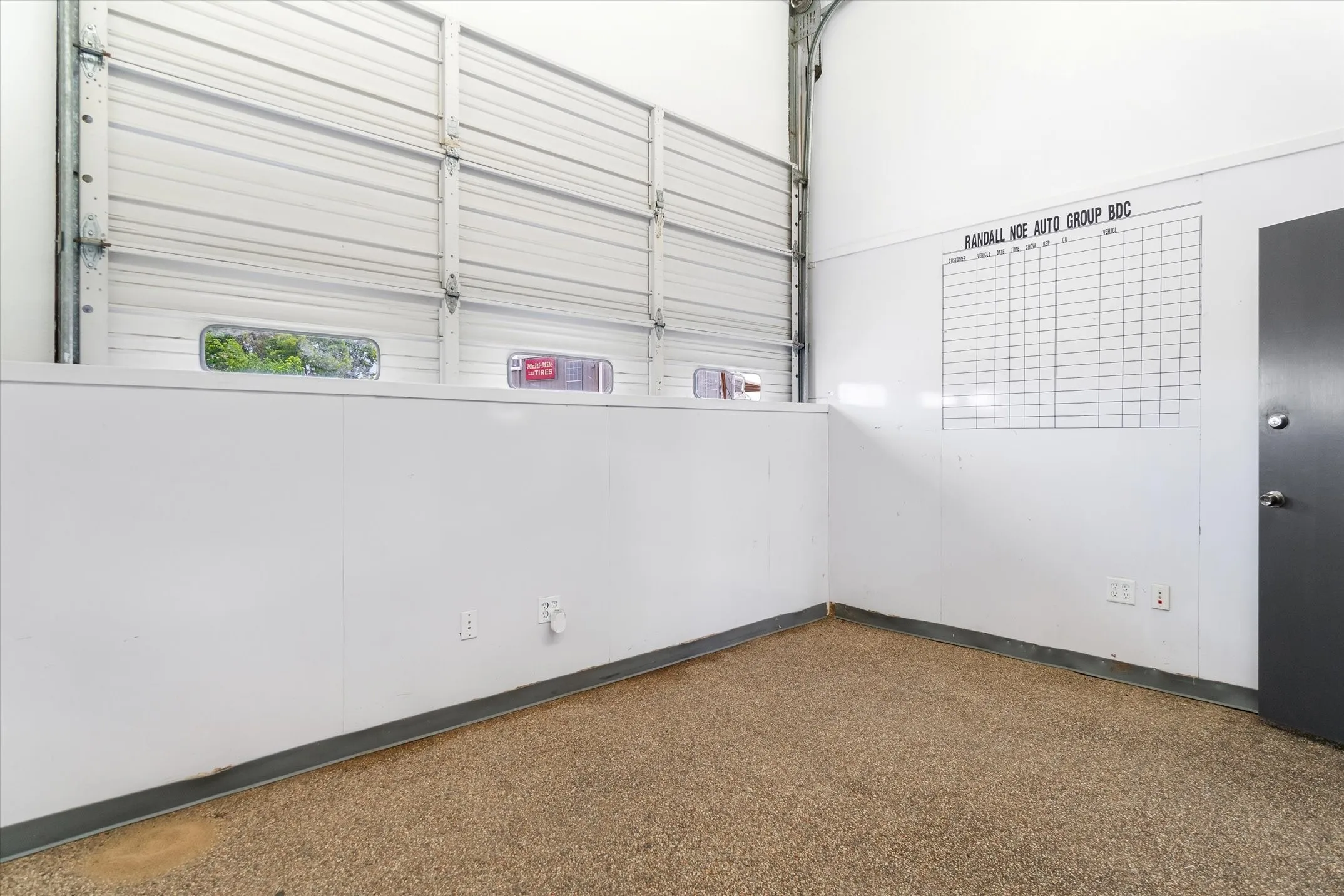 Retail For Sale in Kaufman County , 1608 W Moore Avenue, Terrell, Texas 75160, 0, 0, Garage spaces, 0 Sqft, built in 1963, Preowned, Price $3,900,000, mls#20321787, Real Estate Agent in Terrell, Homes For Sale in Kaufman county, Homes For Sale in Terrell, Realtor in Terrell Texas, Real Estate Brokerage Independent Realty Texas, Luminita Cordes Realtor