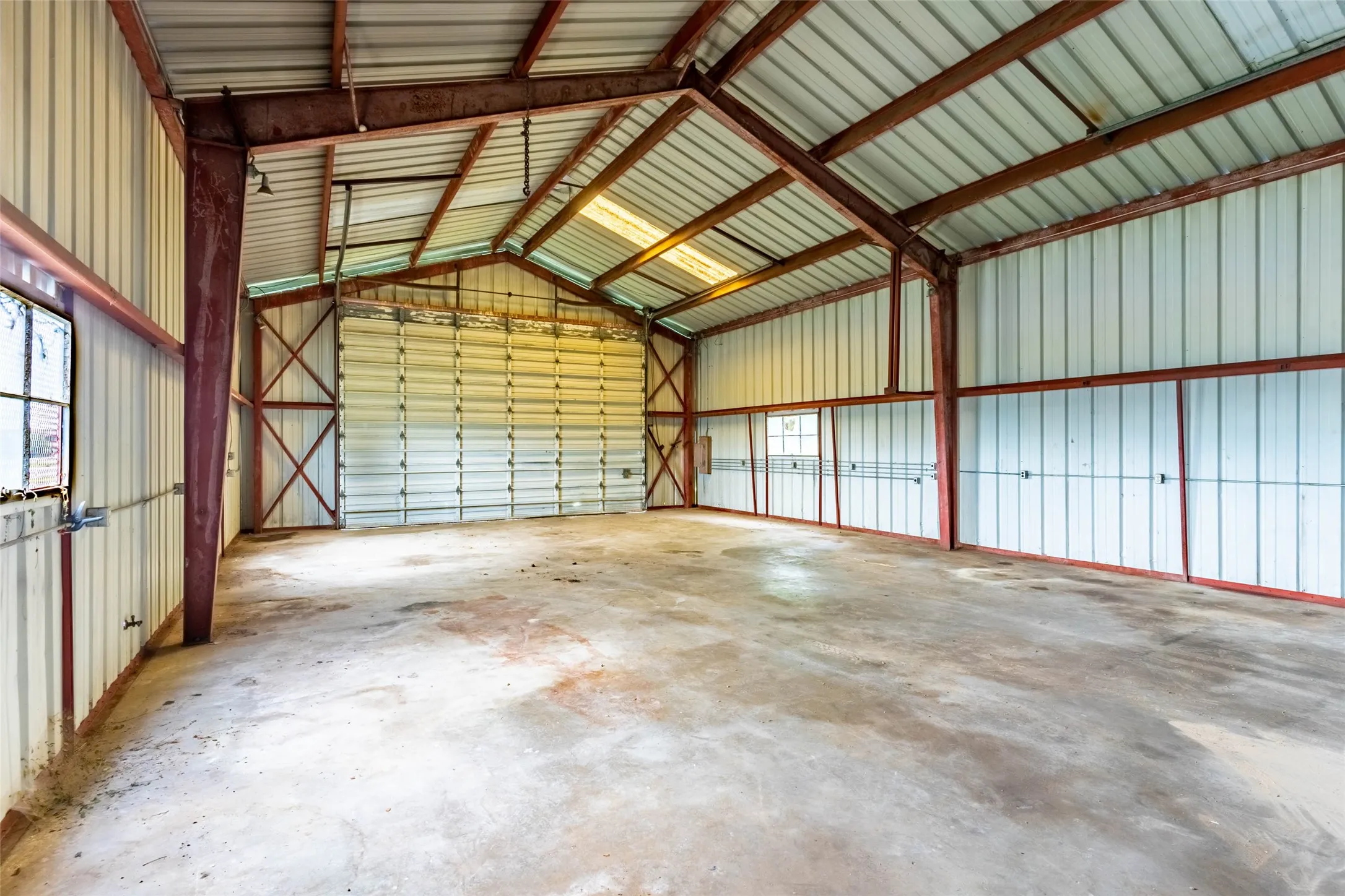 Industrial For Sale in Kaufman County , 1021 W Grove Street, Kaufman, Texas 75142, 0, 0, Garage spaces, 0 Sqft, built in 1900, Preowned, Price $325,000, mls#20350621, Real Estate Agent in Kaufman, Homes For Sale in Kaufman county, Homes For Sale in Kaufman, Realtor in Kaufman Texas, Real Estate Brokerage Independent Realty Texas, Luminita Cordes Realtor