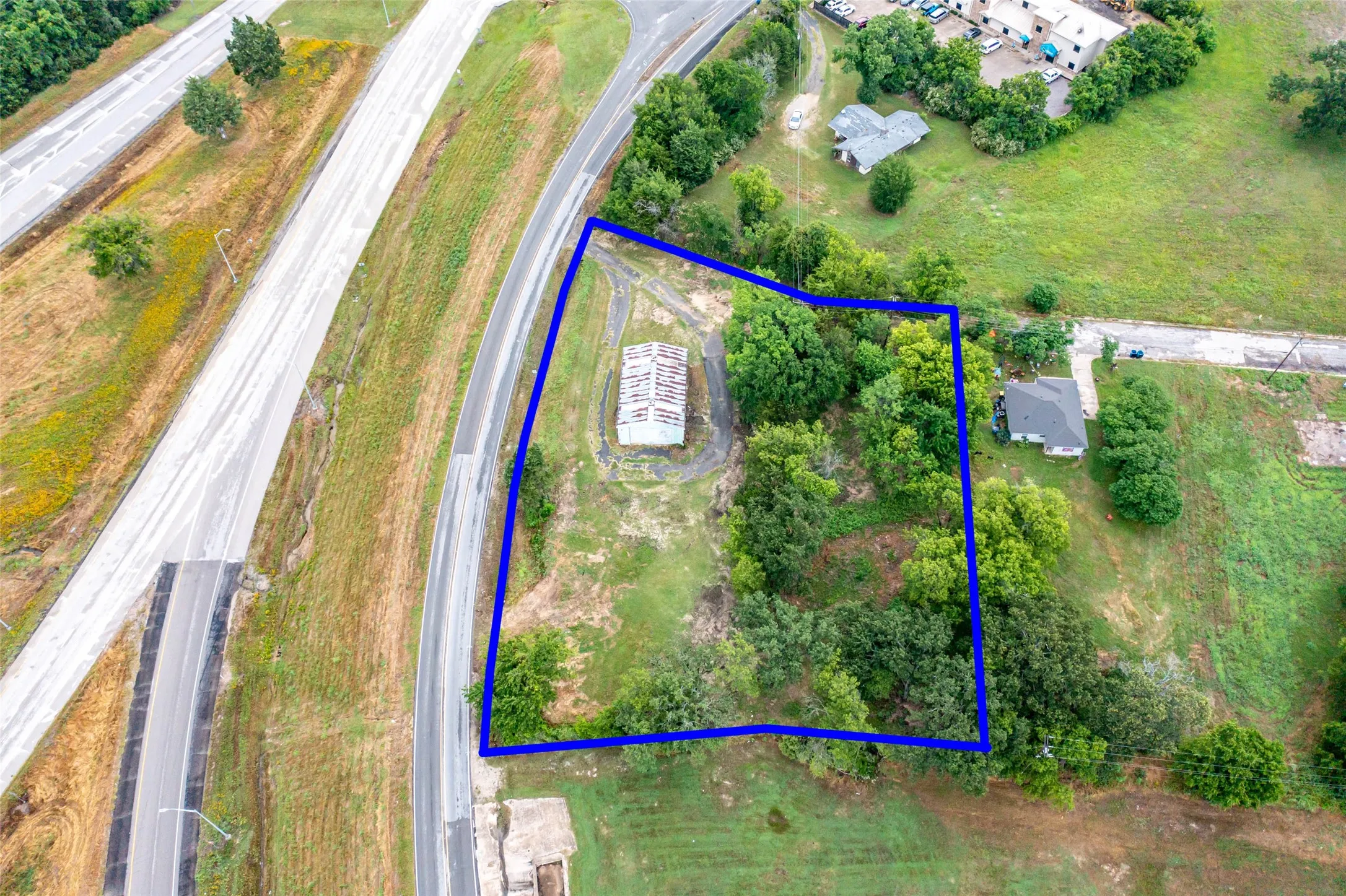 Industrial For Sale in Kaufman County , 1021 W Grove Street, Kaufman, Texas 75142, 0, 0, Garage spaces, 0 Sqft, built in 1900, Preowned, Price $325,000, mls#20350621, Real Estate Agent in Kaufman, Homes For Sale in Kaufman county, Homes For Sale in Kaufman, Realtor in Kaufman Texas, Real Estate Brokerage Independent Realty Texas, Luminita Cordes Realtor