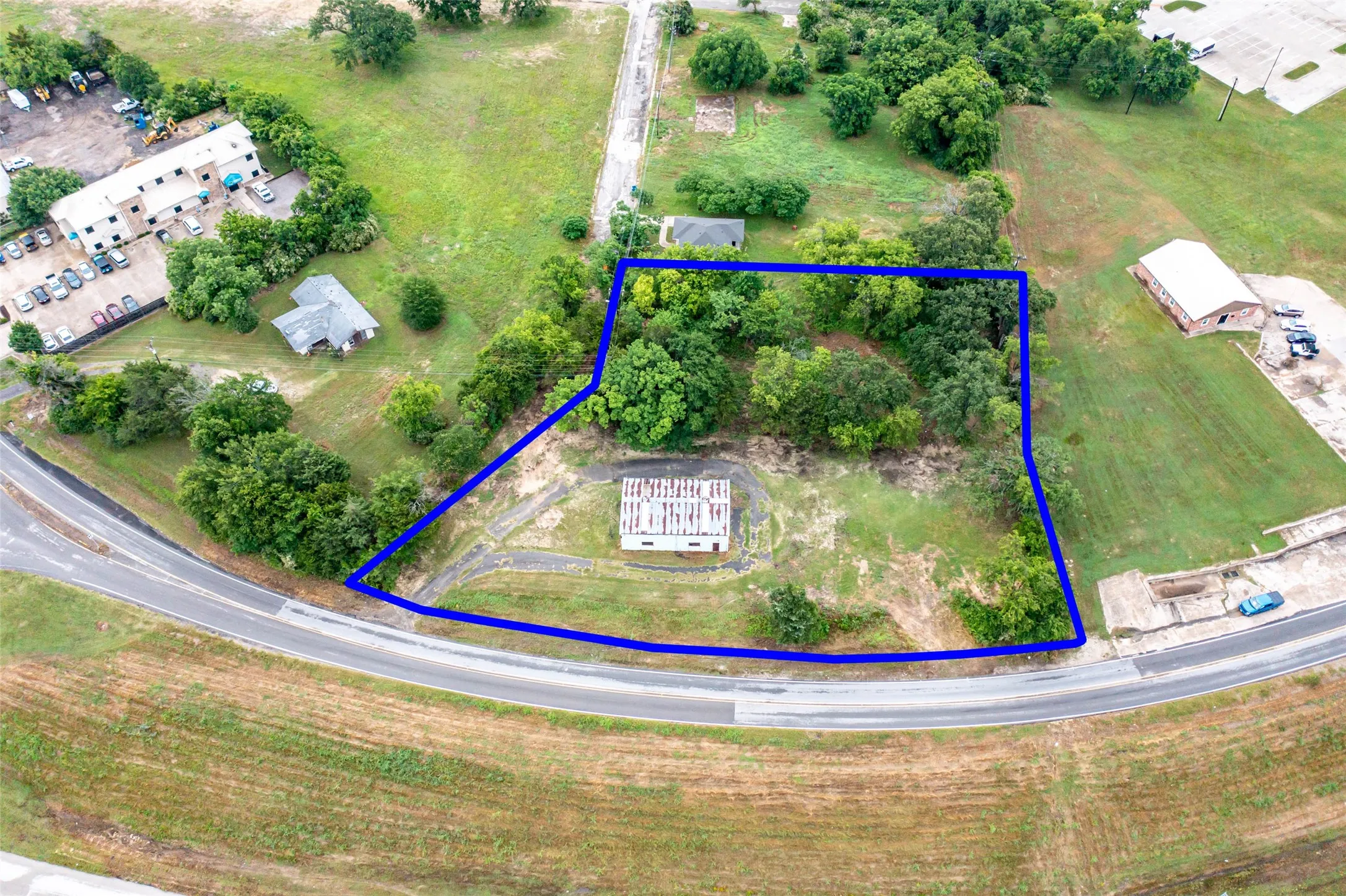 Industrial For Sale in Kaufman County , 1021 W Grove Street, Kaufman, Texas 75142, 0, 0, Garage spaces, 0 Sqft, built in 1900, Preowned, Price $325,000, mls#20350621, Real Estate Agent in Kaufman, Homes For Sale in Kaufman county, Homes For Sale in Kaufman, Realtor in Kaufman Texas, Real Estate Brokerage Independent Realty Texas, Luminita Cordes Realtor