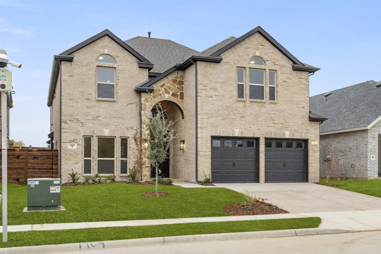 Single Family Residence For Sale in Dallas County , 1909 Fall Creek Cove, Mesquite, Texas 75181, 4 Bedroom, 4 Bathroom, 2 Garage spaces, 3,142 Sqft, built in 2025, New Construction - Complete, mls#20371871, Real Estate Agent in Mesquite, Homes For Sale in Dallas county, Homes For Sale in Mesquite, Realtor in Mesquite Texas, Real Estate Brokerage Independent Realty Texas, Luminita Cordes Realtor