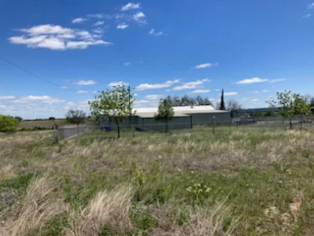 Mobile Home For Sale in Comanche County , 200 County Road 271, Comanche, Texas 76442, 3 Bedroom, 2 Bathroom, Garage spaces, 1,064 Sqft, built in 1983, mls#20380446, Real Estate Agent in Comanche, Homes For Sale in Comanche county, Homes For Sale in Comanche, Realtor in Comanche Texas, Real Estate Brokerage Independent Realty Texas, Luminita Cordes Realtor
