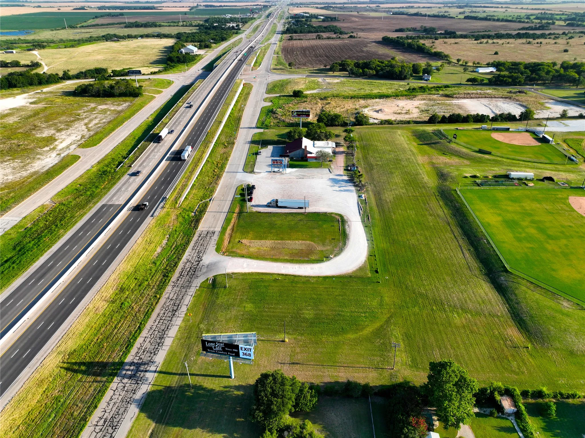 Business For Sale in Hill County , 212 S Hickory Street, Abbott, Texas 76621, 0, 0, Garage spaces, 8,351 Sqft, built in 1965, Preowned, mls#20381908, Real Estate Agent in Abbott, Homes For Sale in Hill county, Homes For Sale in Abbott, Realtor in Abbott Texas, Real Estate Brokerage Independent Realty Texas, Luminita Cordes Realtor