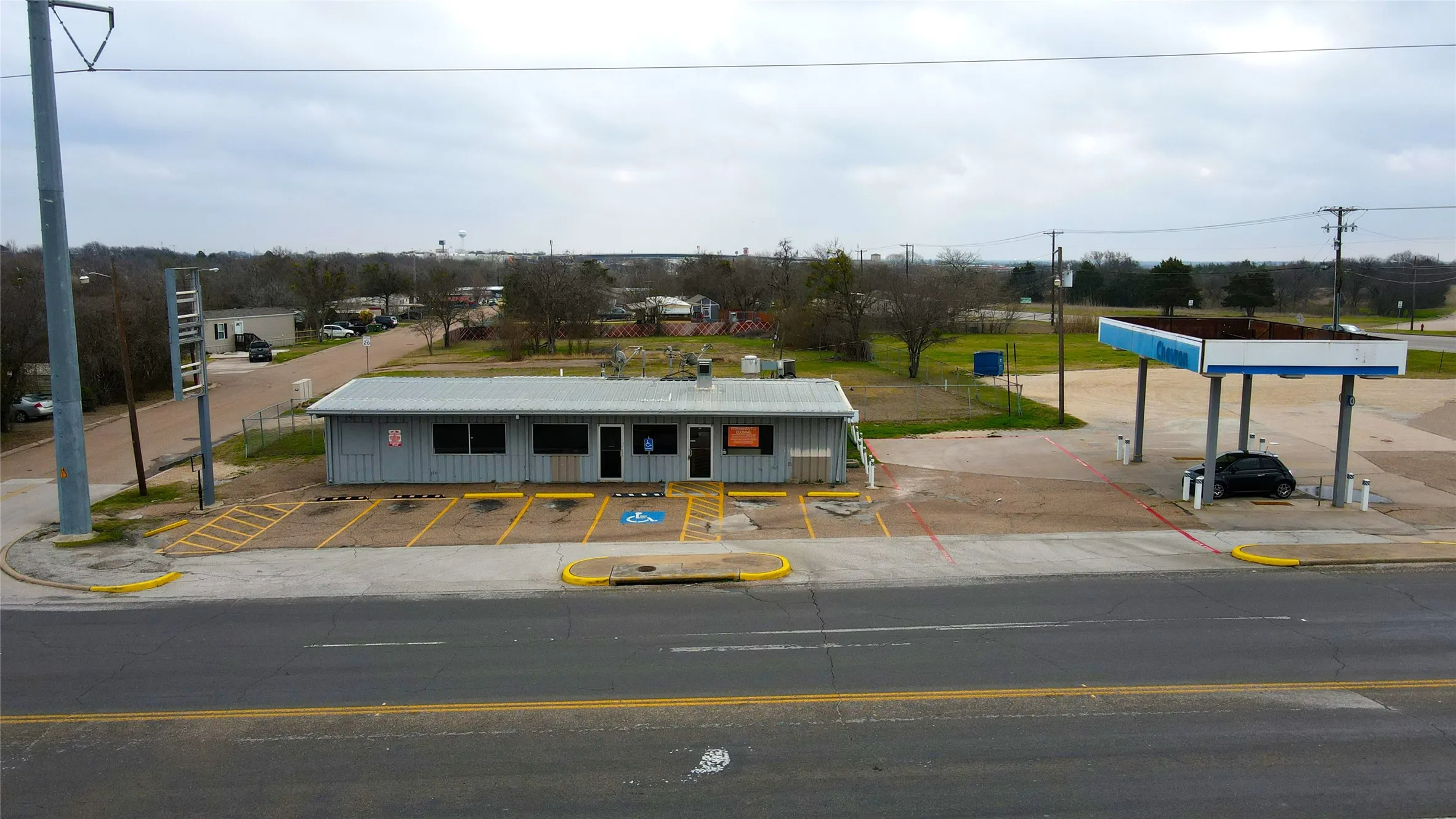 Retail For Sale in Mc Lennan County , 607 N Old Temple Road, Hewitt, Texas 76643, 0, 0, Garage spaces, 0 Sqft, built in 1970, Preowned, Price $629,000, mls#20411187, Real Estate Agent in Hewitt, Homes For Sale in Mc Lennan county, Homes For Sale in Hewitt, Realtor in Hewitt Texas, Real Estate Brokerage Independent Realty Texas, Luminita Cordes Realtor
