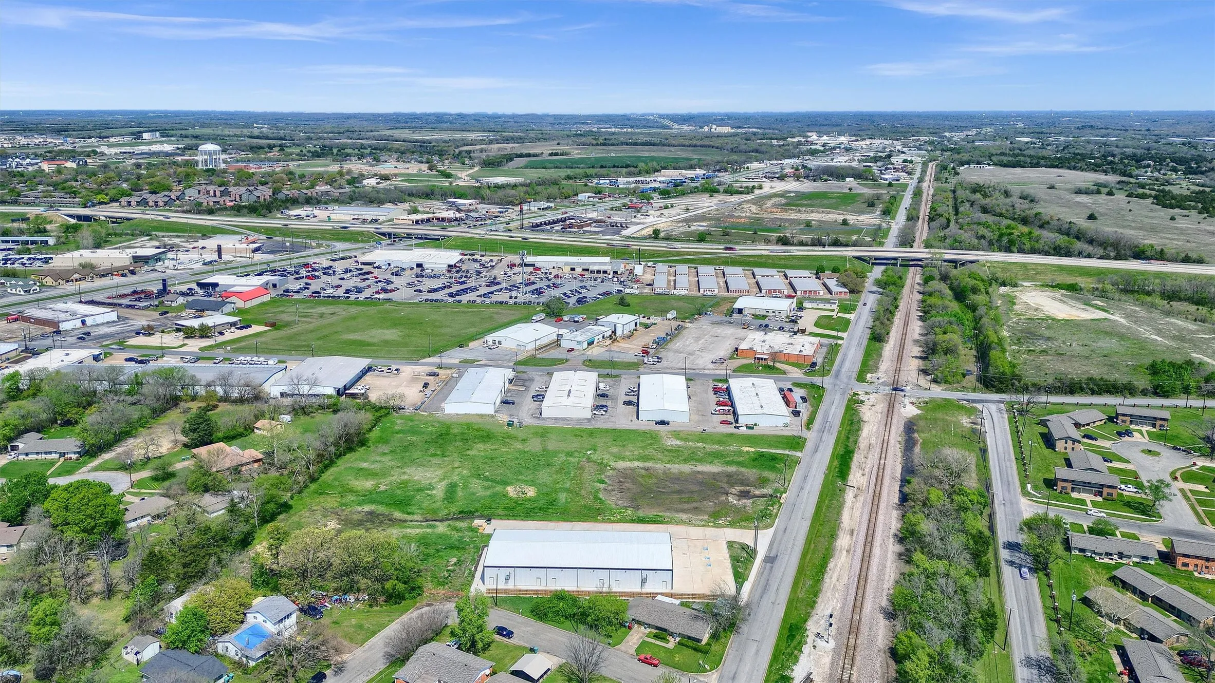 Warehouse For Rent in Grayson County , 2410 N Frisco Road, Sherman, Texas 75090, 0, 0, Garage spaces, 1,500 Sqft, built in 2023, New Construction - Complete, Price $1,500, mls#20380331, Real Estate Agent in Sherman, Homes For Rent in Grayson county, Homes For Rent in Sherman, Realtor in Sherman Texas, Real Estate Brokerage Independent Realty Texas, Luminita Cordes Realtor