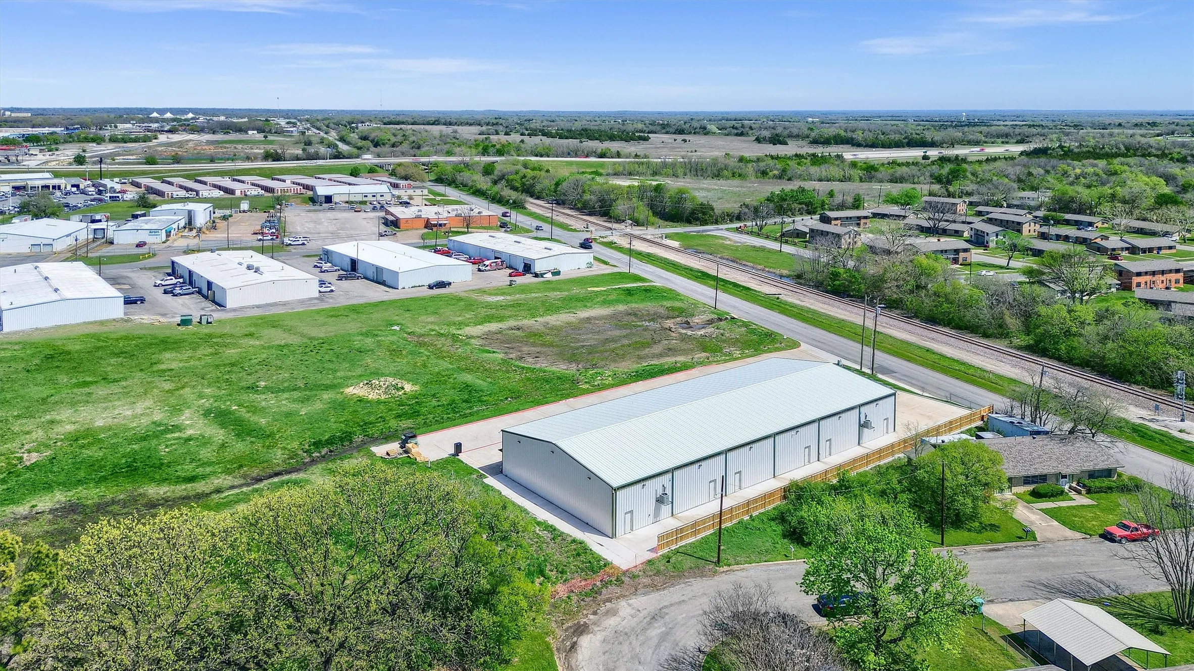Warehouse For Rent in Grayson County , 2410 N Frisco Road, Sherman, Texas 75090, 0, 0, Garage spaces, 1,500 Sqft, built in 2023, New Construction - Complete, Price $1,500, mls#20380331, Real Estate Agent in Sherman, Homes For Rent in Grayson county, Homes For Rent in Sherman, Realtor in Sherman Texas, Real Estate Brokerage Independent Realty Texas, Luminita Cordes Realtor