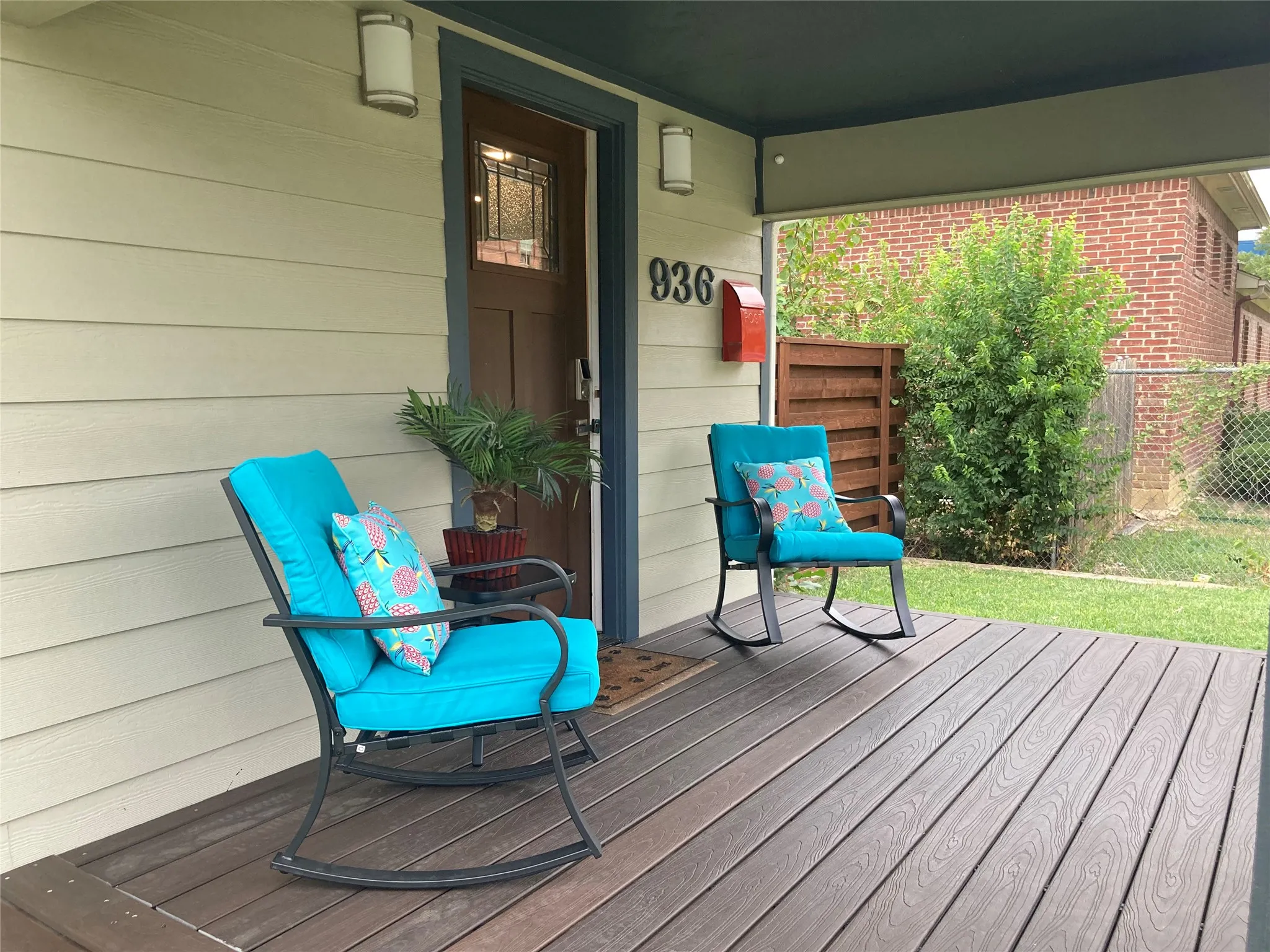 Single Family Residence For Rent in Tarrant County , 936 Jean Street, Grapevine, Texas 76051, 3 Bedroom, 2 Bathroom, Garage spaces, 1,350 Sqft, built in 1950, mls#20429271, Real Estate Agent in Grapevine, Homes For Rent in Tarrant county, Homes For Rent in Grapevine, Realtor in Grapevine Texas, Real Estate Brokerage Independent Realty Texas, Luminita Cordes Realtor