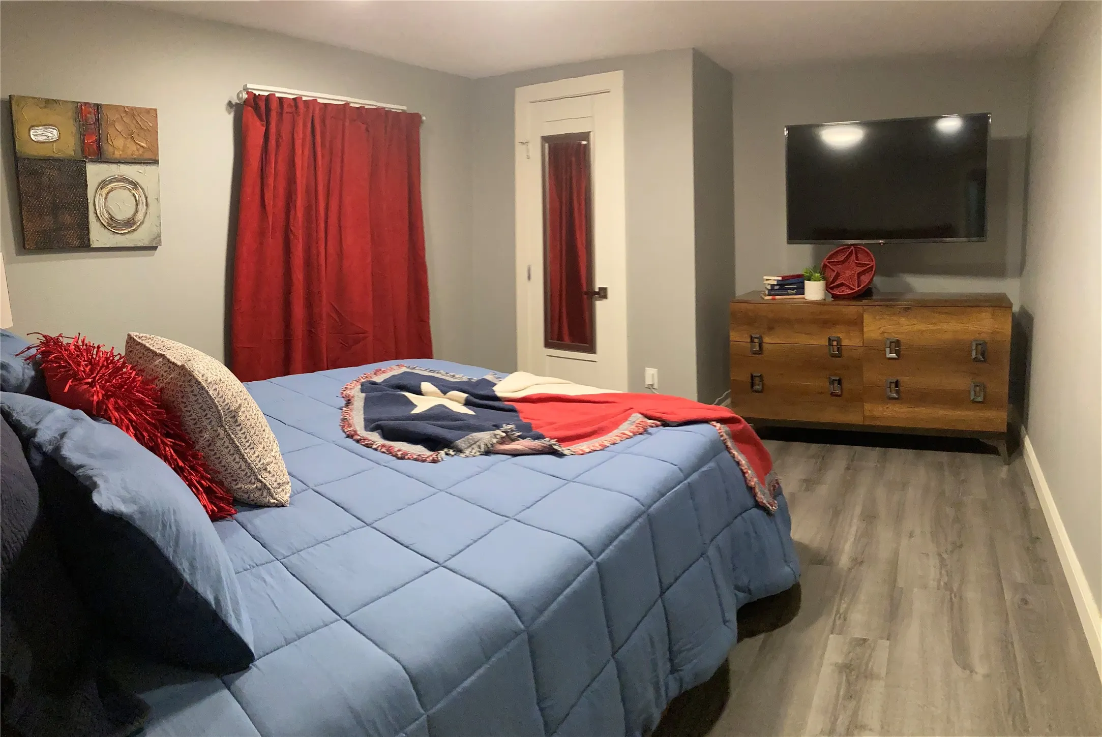 Single Family Residence For Rent in Tarrant County , 936 Jean Street, Grapevine, Texas 76051, 3 Bedroom, 2 Bathroom, Garage spaces, 1,350 Sqft, built in 1950, mls#20429271, Real Estate Agent in Grapevine, Homes For Rent in Tarrant county, Homes For Rent in Grapevine, Realtor in Grapevine Texas, Real Estate Brokerage Independent Realty Texas, Luminita Cordes Realtor