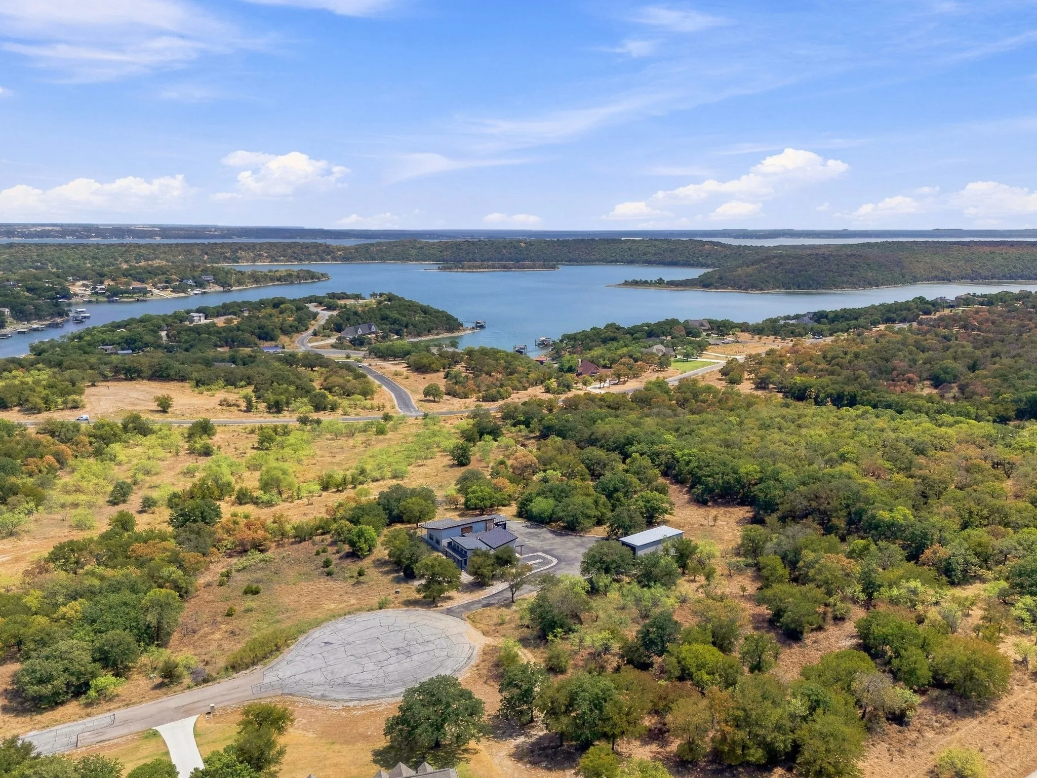 Single Family Residence For Sale in Wise County , 135 Demonbreun Court, Chico, Texas 76431, 5 Bedroom, 6 Bathroom, Garage spaces, 2,807 Sqft, built in 2022, Preowned, mls#20432940, Real Estate Agent in Chico, Homes For Sale in Wise county, Homes For Sale in Chico, Realtor in Chico Texas, Real Estate Brokerage Independent Realty Texas, Luminita Cordes Realtor