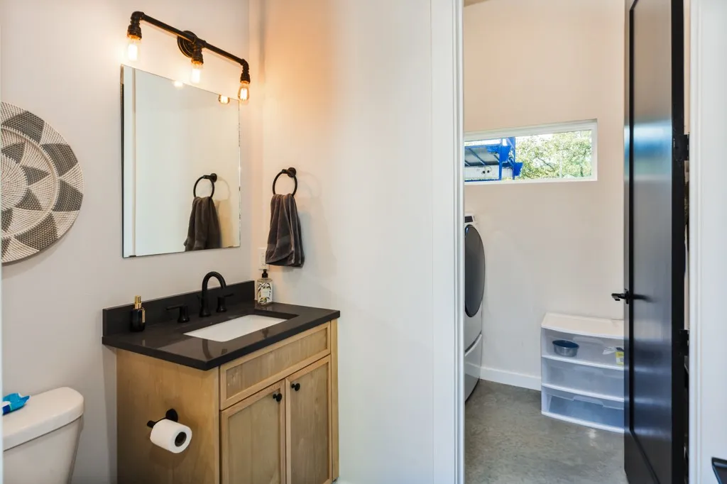 Single Family Residence For Sale in Wise County , 135 Demonbreun Court, Chico, Texas 76431, 5 Bedroom, 6 Bathroom, Garage spaces, 2,807 Sqft, built in 2022, Preowned, mls#20432940, Real Estate Agent in Chico, Homes For Sale in Wise county, Homes For Sale in Chico, Realtor in Chico Texas, Real Estate Brokerage Independent Realty Texas, Luminita Cordes Realtor