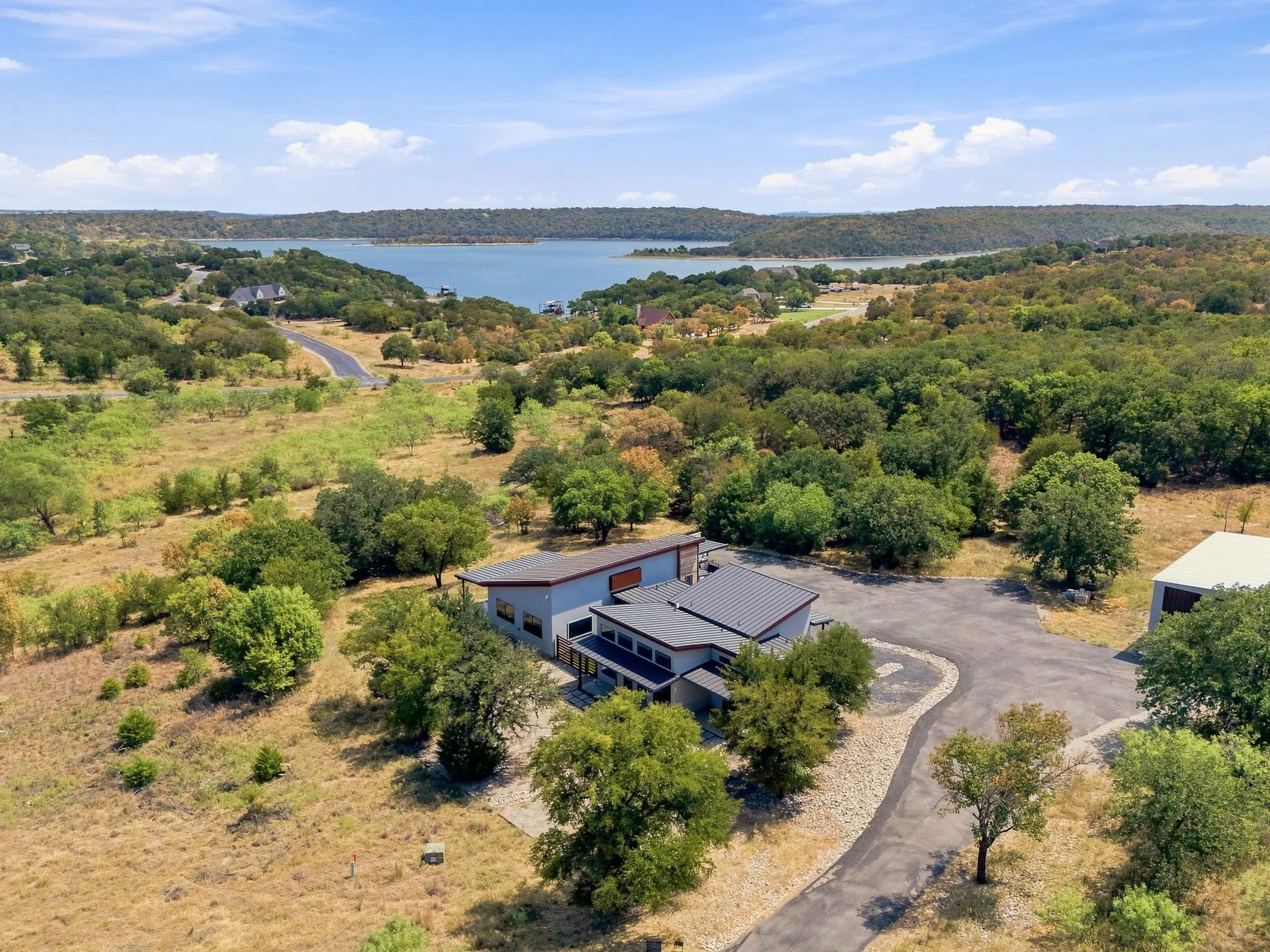 Single Family Residence For Sale in Wise County , 135 Demonbreun Court, Chico, Texas 76431, 5 Bedroom, 6 Bathroom, Garage spaces, 2,807 Sqft, built in 2022, Preowned, mls#20432940, Real Estate Agent in Chico, Homes For Sale in Wise county, Homes For Sale in Chico, Realtor in Chico Texas, Real Estate Brokerage Independent Realty Texas, Luminita Cordes Realtor