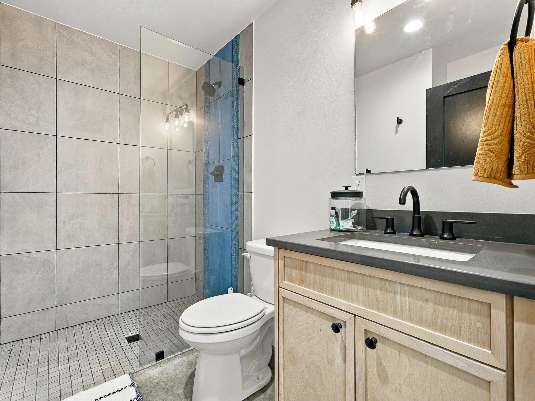 Single Family Residence For Sale in Wise County , 135 Demonbreun Court, Chico, Texas 76431, 5 Bedroom, 6 Bathroom, Garage spaces, 2,807 Sqft, built in 2022, Preowned, mls#20432940, Real Estate Agent in Chico, Homes For Sale in Wise county, Homes For Sale in Chico, Realtor in Chico Texas, Real Estate Brokerage Independent Realty Texas, Luminita Cordes Realtor