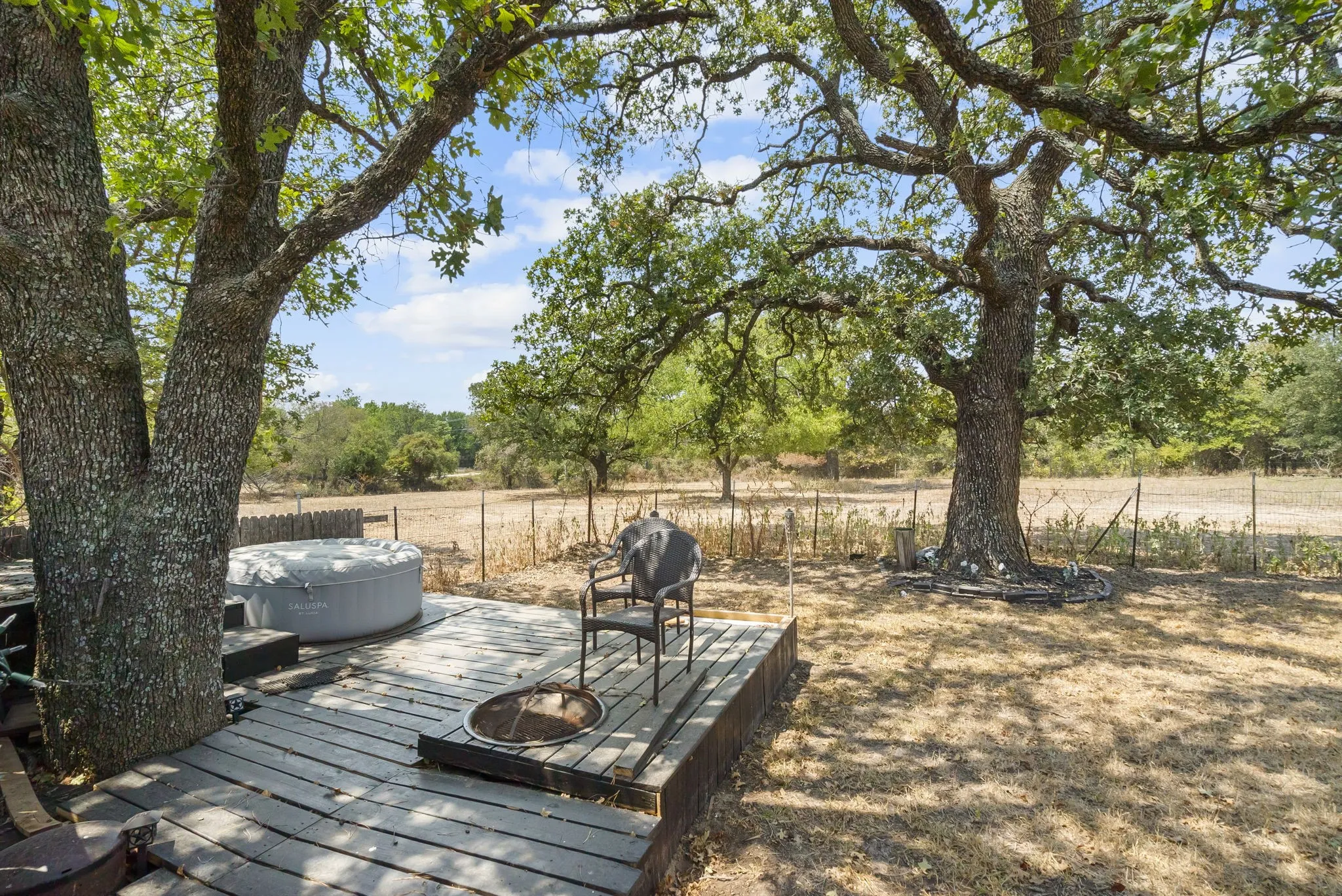Single Family Residence For Sale in Parker County , 12125 Fm 920, Weatherford, Texas 76088, 2 Bedrooms, 1 Bathroom, Garage spaces, 896 Sqft, built in 1995, Price $285,000, mls#20419878, Real Estate Agent in Weatherford, Homes For Sale in Parker county, Homes For Sale in Weatherford, Realtor in Weatherford Texas, Real Estate Brokerage Independent Realty Texas, Luminita Cordes Realtor