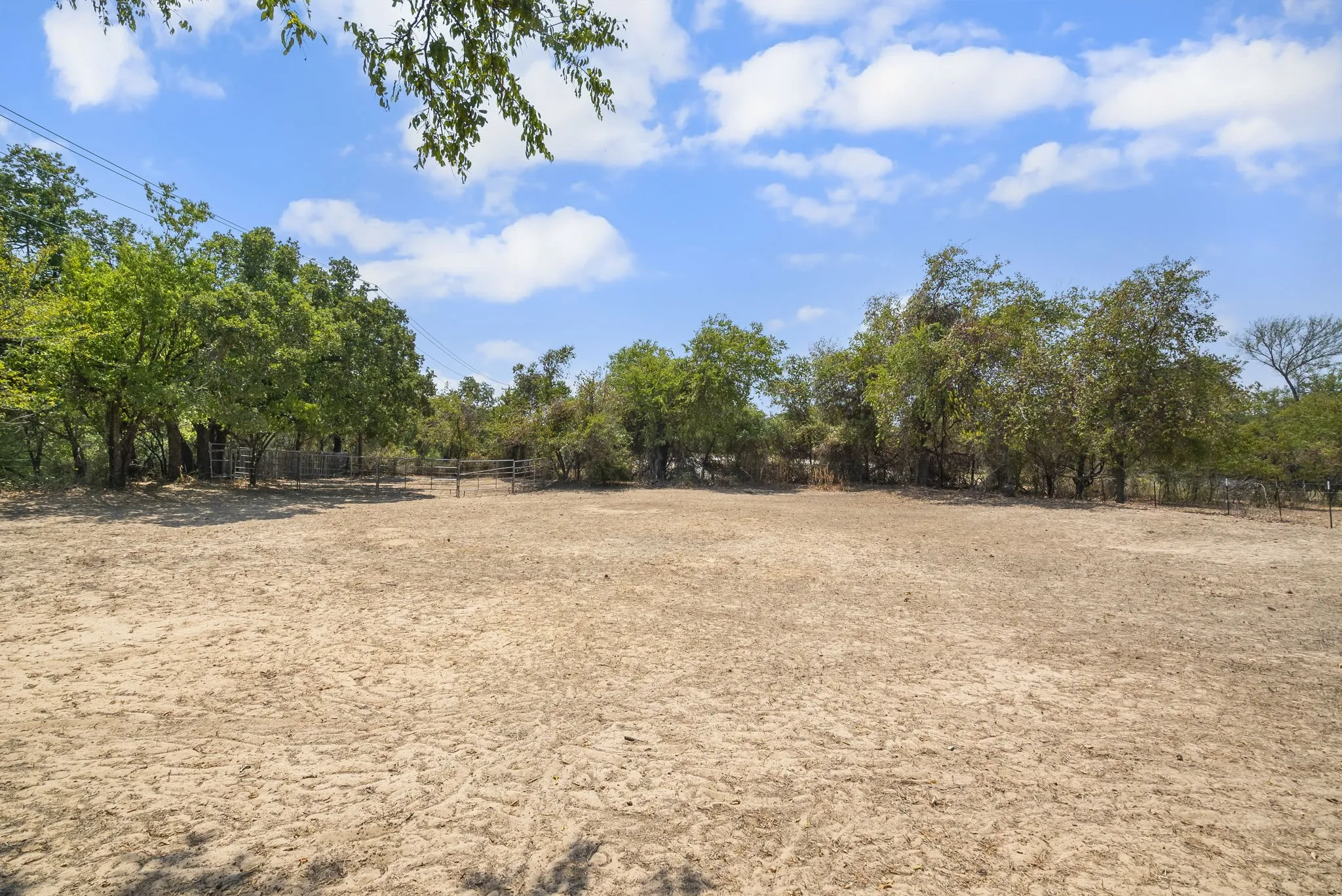 Single Family Residence For Sale in Parker County , 12125 Fm 920, Weatherford, Texas 76088, 2 Bedrooms, 1 Bathroom, Garage spaces, 896 Sqft, built in 1995, Price $285,000, mls#20419878, Real Estate Agent in Weatherford, Homes For Sale in Parker county, Homes For Sale in Weatherford, Realtor in Weatherford Texas, Real Estate Brokerage Independent Realty Texas, Luminita Cordes Realtor