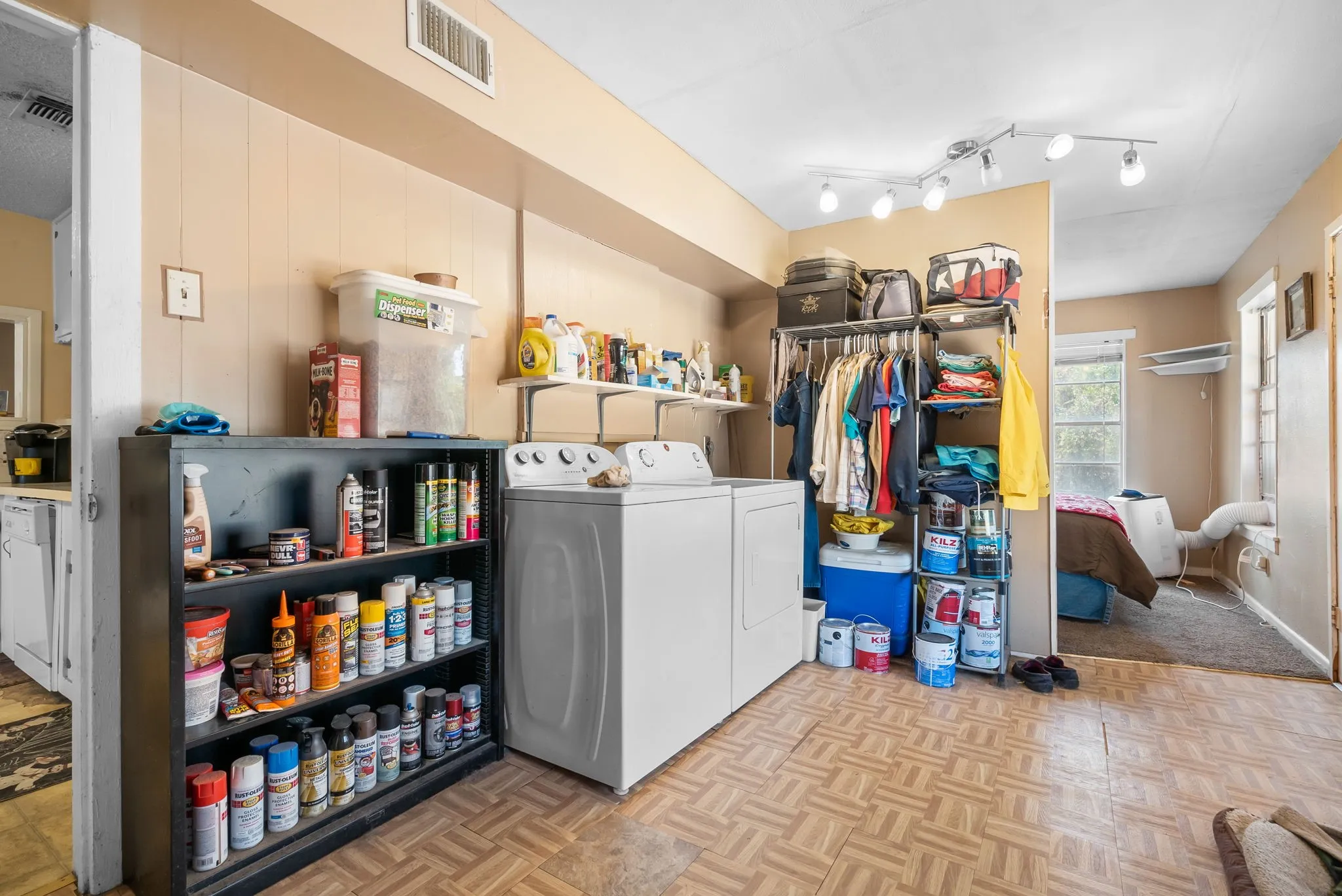 Single Family Residence For Sale in Parker County , 12125 Fm 920, Weatherford, Texas 76088, 2 Bedrooms, 1 Bathroom, Garage spaces, 896 Sqft, built in 1995, Price $285,000, mls#20419878, Real Estate Agent in Weatherford, Homes For Sale in Parker county, Homes For Sale in Weatherford, Realtor in Weatherford Texas, Real Estate Brokerage Independent Realty Texas, Luminita Cordes Realtor
