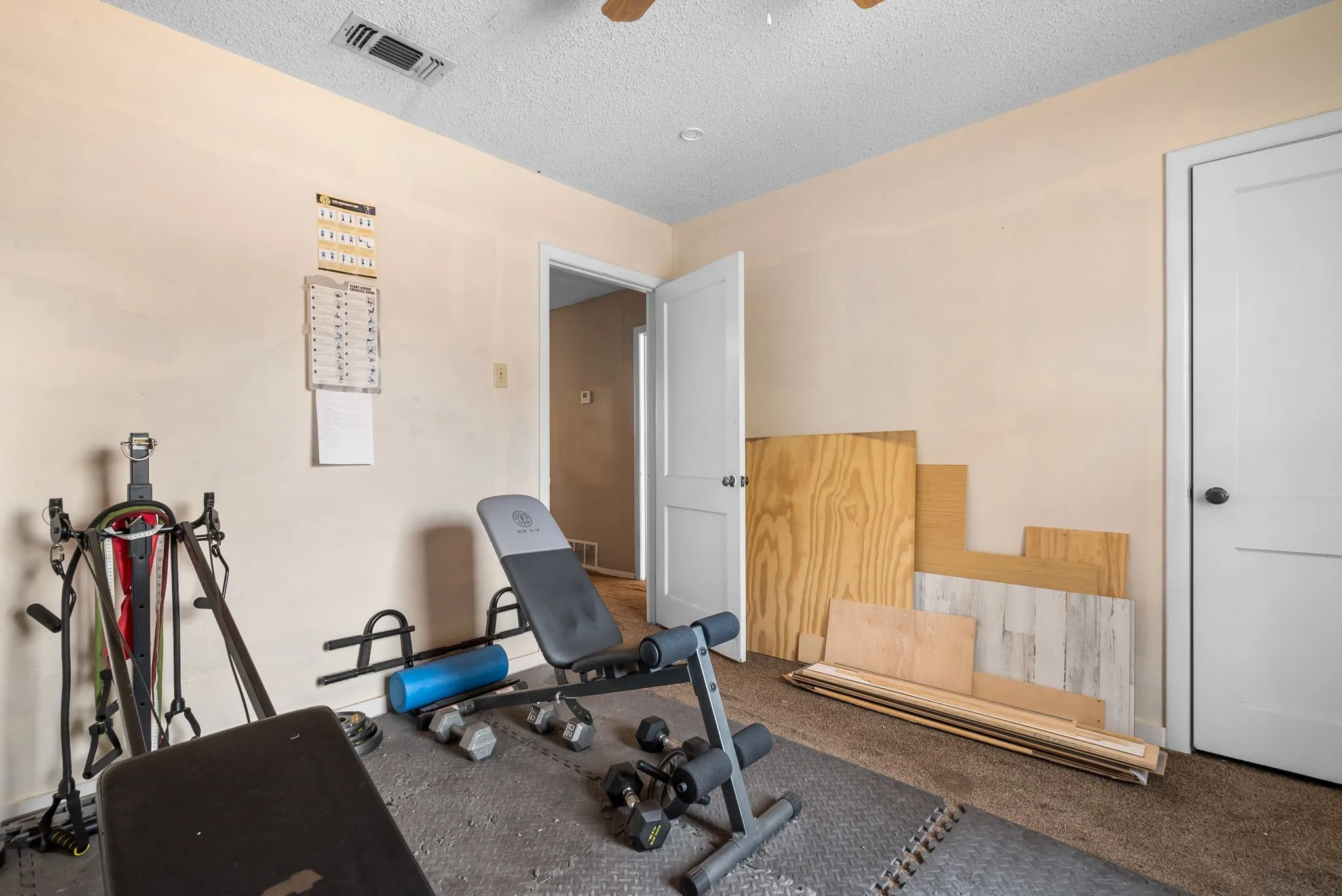Single Family Residence For Sale in Parker County , 12125 Fm 920, Weatherford, Texas 76088, 2 Bedrooms, 1 Bathroom, Garage spaces, 896 Sqft, built in 1995, Price $285,000, mls#20419878, Real Estate Agent in Weatherford, Homes For Sale in Parker county, Homes For Sale in Weatherford, Realtor in Weatherford Texas, Real Estate Brokerage Independent Realty Texas, Luminita Cordes Realtor