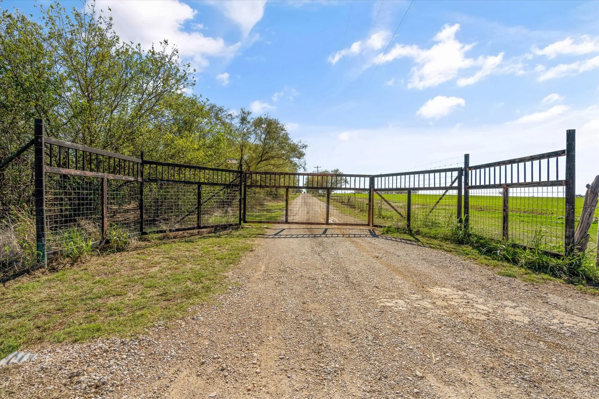 Ranch For Sale in Archer County , 1678 Buerger, Archer City, Texas 76351, 0, 0, Garage spaces, 0 Sqft, built in 2000, Price $899,000, mls#20467967, Real Estate Agent in Archer City, Homes For Sale in Archer county, Homes For Sale in Archer City, Realtor in Archer City Texas, Real Estate Brokerage Independent Realty Texas, Luminita Cordes Realtor