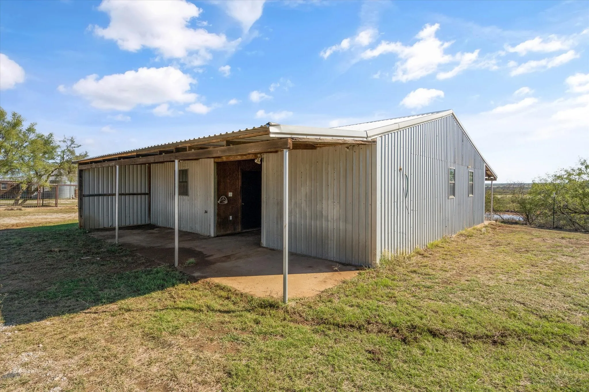 Ranch For Sale in Archer County , 1678 Buerger, Archer City, Texas 76351, 0, 0, Garage spaces, 0 Sqft, built in 2000, Price $899,000, mls#20467967, Real Estate Agent in Archer City, Homes For Sale in Archer county, Homes For Sale in Archer City, Realtor in Archer City Texas, Real Estate Brokerage Independent Realty Texas, Luminita Cordes Realtor
