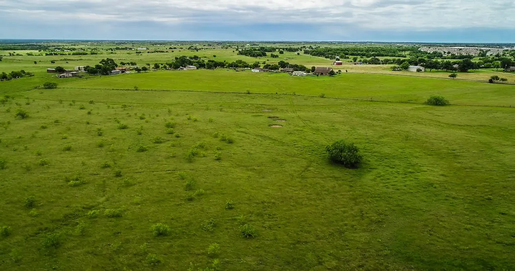 Unimproved Land For Sale in Ellis County , 225 Valek Road, Ennis, Texas 75119, 0, 0, Garage spaces, 0 Sqft, built in 1950, mls#20473233, Real Estate Agent in Ennis, Homes For Sale in Ellis county, Homes For Sale in Ennis, Realtor in Ennis Texas, Real Estate Brokerage Independent Realty Texas, Luminita Cordes Realtor