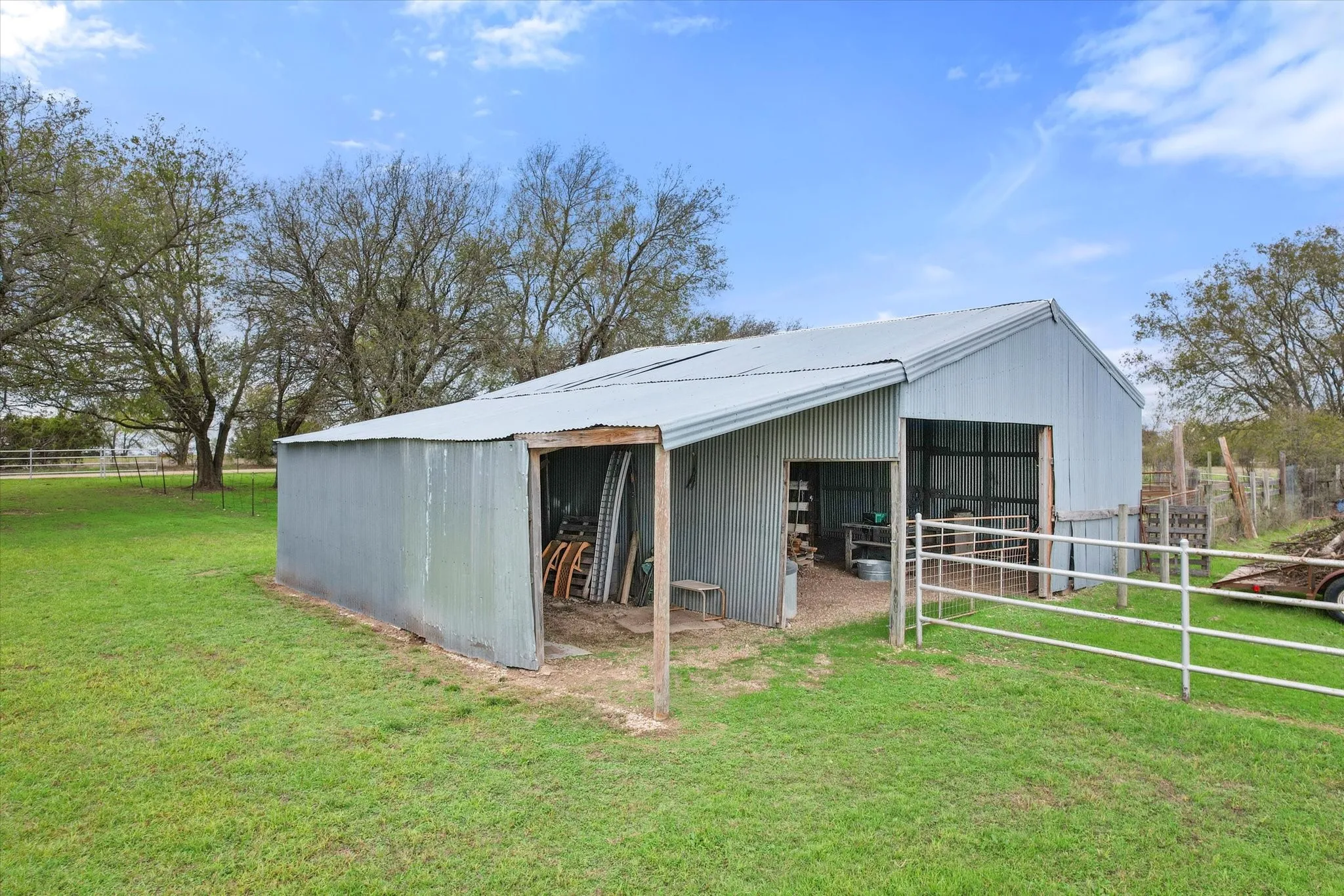 Ranch For Sale in Johnson County , 2301 County Road 1224, Cleburne, Texas 76033, 0, 0, Garage spaces, 0 Sqft, built in 1980, mls#20472621, Real Estate Agent in Cleburne, Homes For Sale in Johnson county, Homes For Sale in Cleburne, Realtor in Cleburne Texas, Real Estate Brokerage Independent Realty Texas, Luminita Cordes Realtor