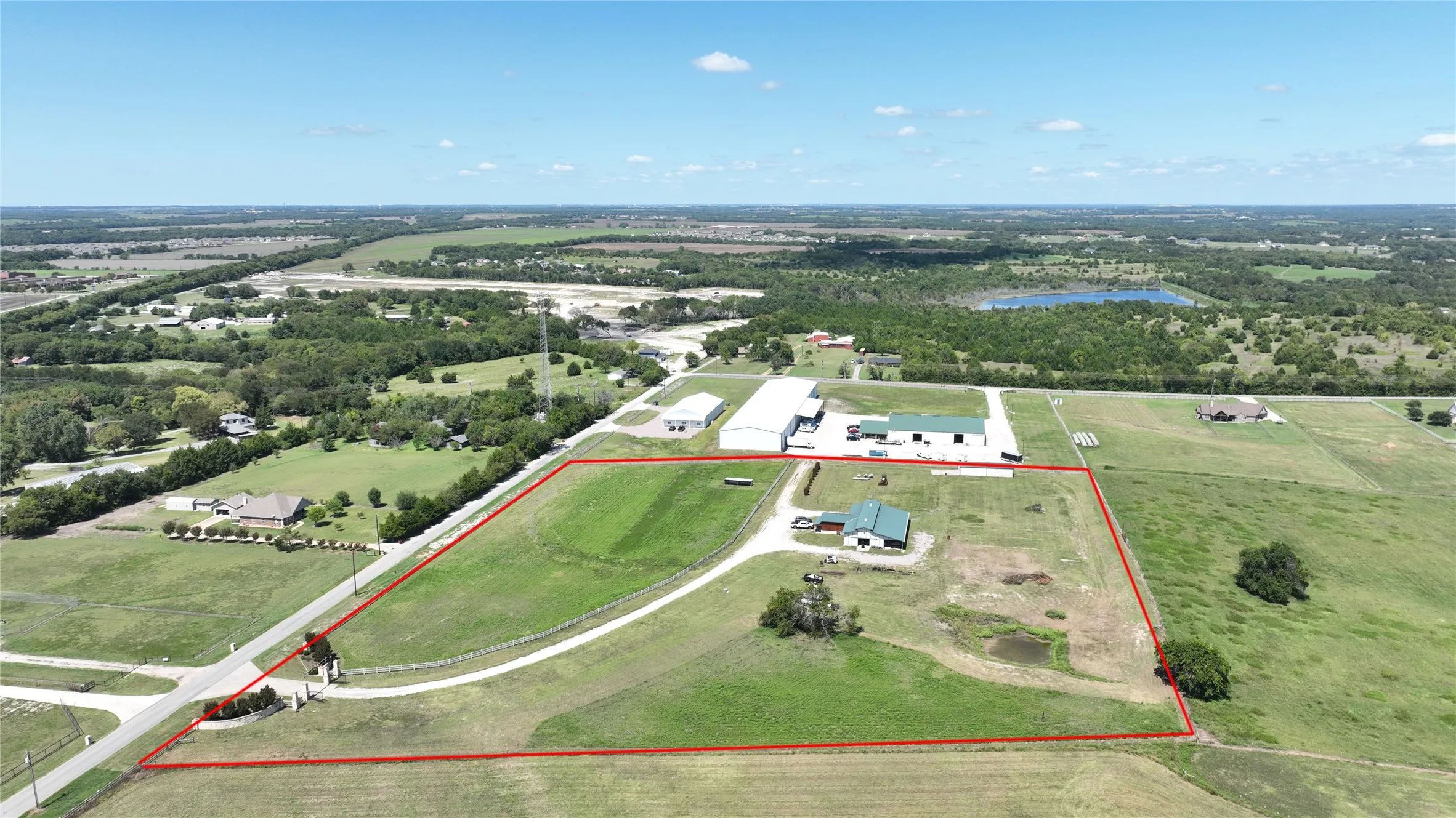 Warehouse For Sale in Grayson County , 1253 N HILL Street N, Van Alstyne, Texas 75495, 0, 0, Garage spaces, 4,008 Sqft, built in 2002, Preowned, mls#20492571, Real Estate Agent in Van Alstyne, Homes For Sale in Grayson county, Homes For Sale in Van Alstyne, Realtor in Van Alstyne Texas, Real Estate Brokerage Independent Realty Texas, Luminita Cordes Realtor