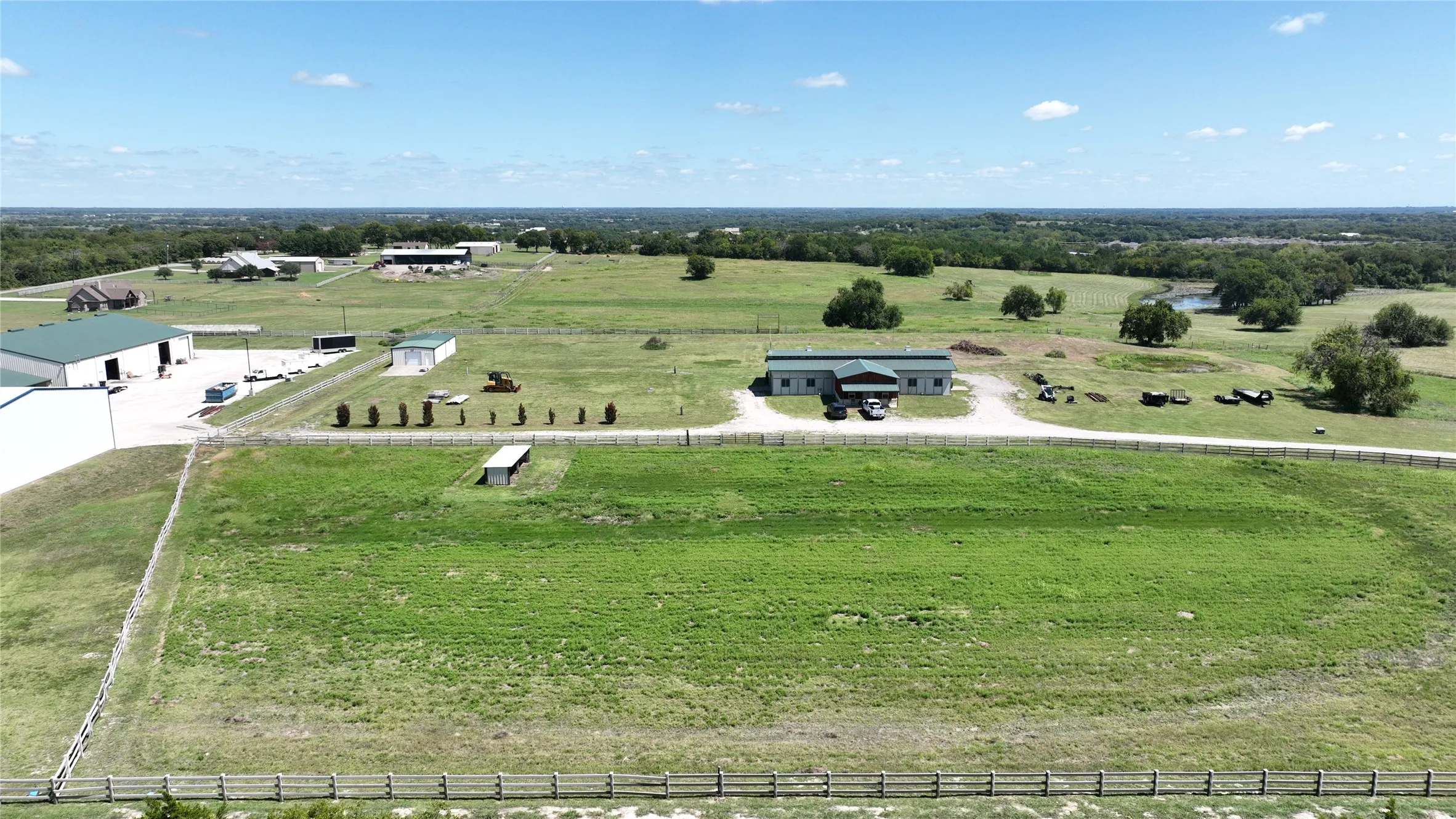Warehouse For Sale in Grayson County , 1253 N HILL Street N, Van Alstyne, Texas 75495, 0, 0, Garage spaces, 4,008 Sqft, built in 2002, Preowned, mls#20492571, Real Estate Agent in Van Alstyne, Homes For Sale in Grayson county, Homes For Sale in Van Alstyne, Realtor in Van Alstyne Texas, Real Estate Brokerage Independent Realty Texas, Luminita Cordes Realtor