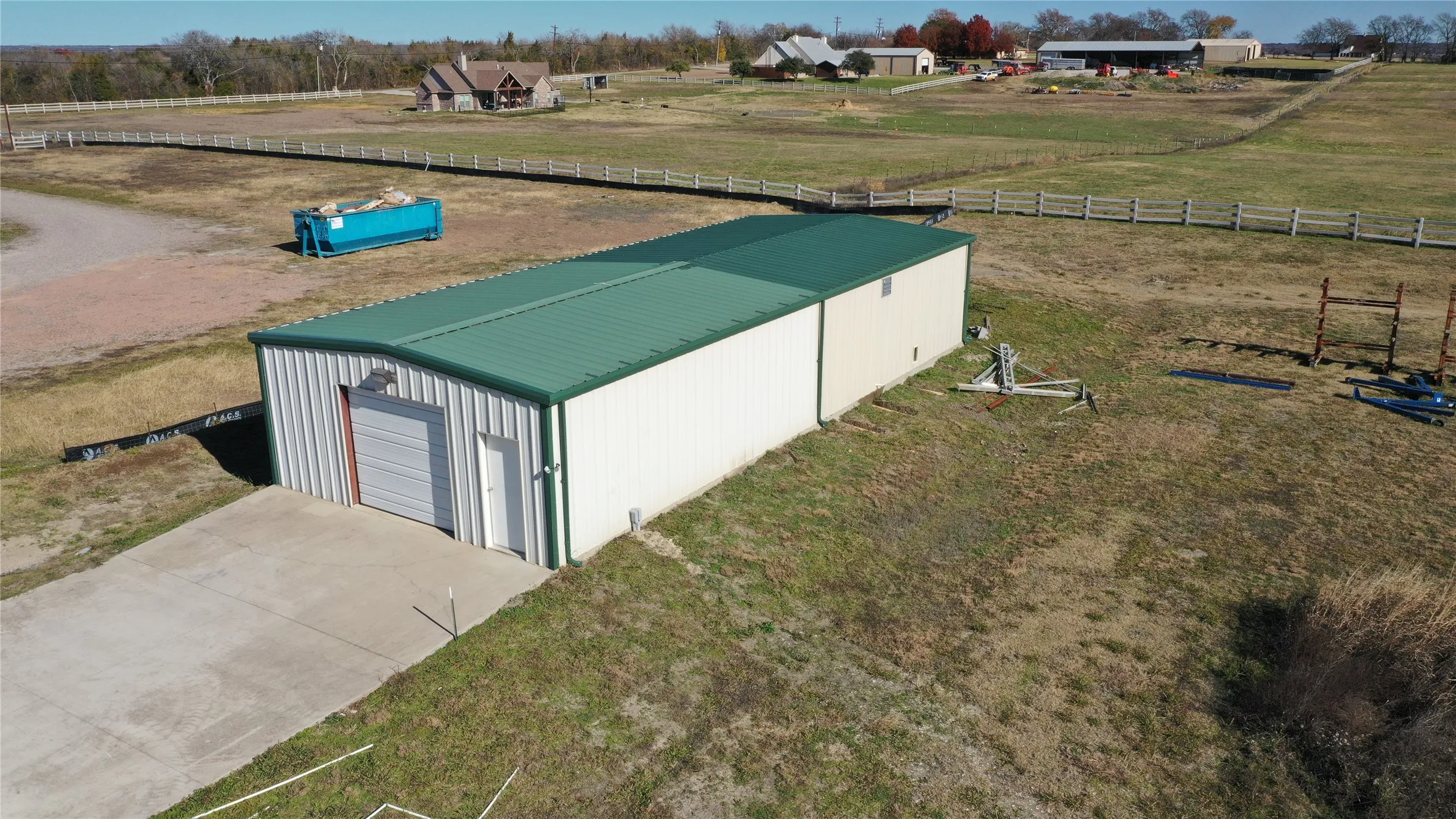 Warehouse For Sale in Grayson County , 1253 N HILL Street N, Van Alstyne, Texas 75495, 0, 0, Garage spaces, 4,008 Sqft, built in 2002, Preowned, mls#20492571, Real Estate Agent in Van Alstyne, Homes For Sale in Grayson county, Homes For Sale in Van Alstyne, Realtor in Van Alstyne Texas, Real Estate Brokerage Independent Realty Texas, Luminita Cordes Realtor