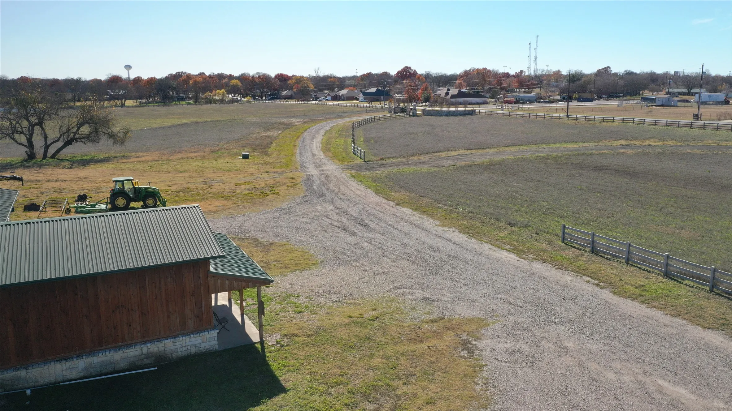 Warehouse For Sale in Grayson County , 1253 N HILL Street N, Van Alstyne, Texas 75495, 0, 0, Garage spaces, 4,008 Sqft, built in 2002, Preowned, mls#20492571, Real Estate Agent in Van Alstyne, Homes For Sale in Grayson county, Homes For Sale in Van Alstyne, Realtor in Van Alstyne Texas, Real Estate Brokerage Independent Realty Texas, Luminita Cordes Realtor