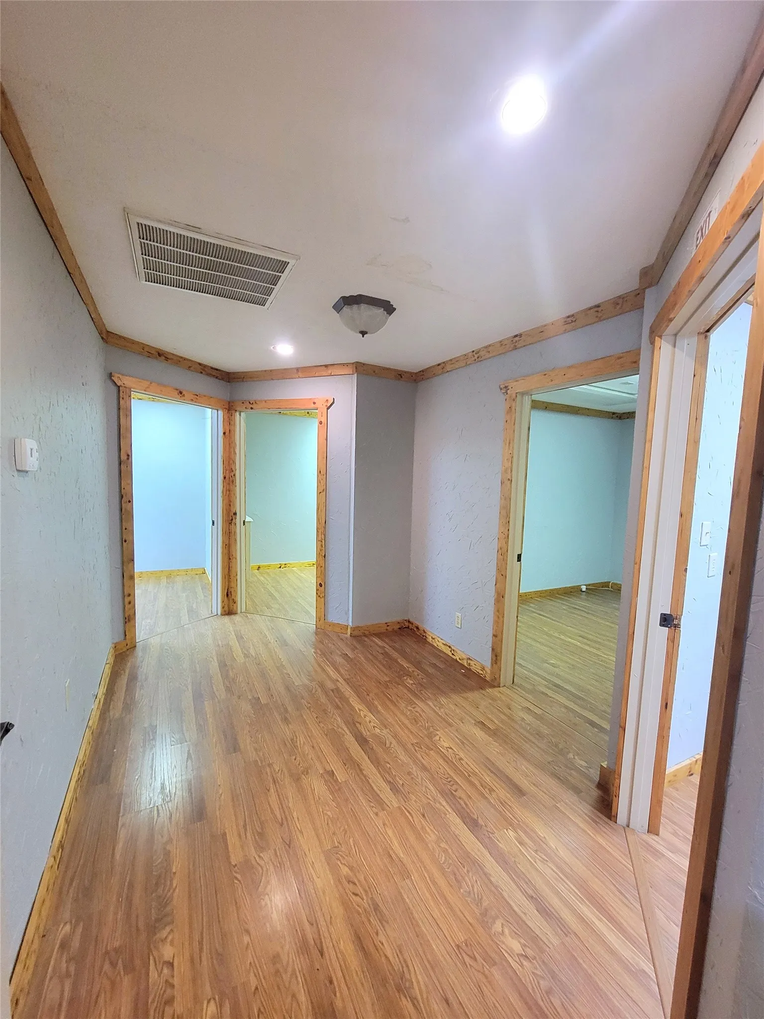 Office For Sale in Hill County , 213 S Bosque Street, Whitney, Texas 76692, 0, 0, Garage spaces, 0 Sqft, built in 1982, Preowned, mls#20500537, Real Estate Agent in Whitney, Homes For Sale in Hill county, Homes For Sale in Whitney, Realtor in Whitney Texas, Real Estate Brokerage Independent Realty Texas, Luminita Cordes Realtor