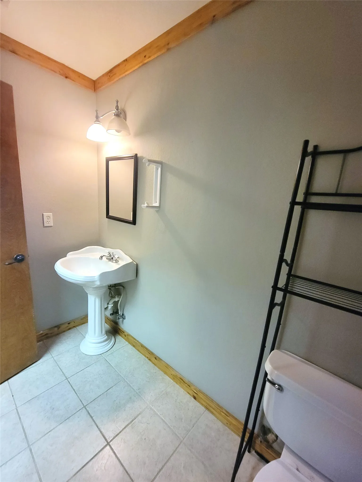 Office For Sale in Hill County , 213 S Bosque Street, Whitney, Texas 76692, 0, 0, Garage spaces, 0 Sqft, built in 1982, Preowned, mls#20500537, Real Estate Agent in Whitney, Homes For Sale in Hill county, Homes For Sale in Whitney, Realtor in Whitney Texas, Real Estate Brokerage Independent Realty Texas, Luminita Cordes Realtor
