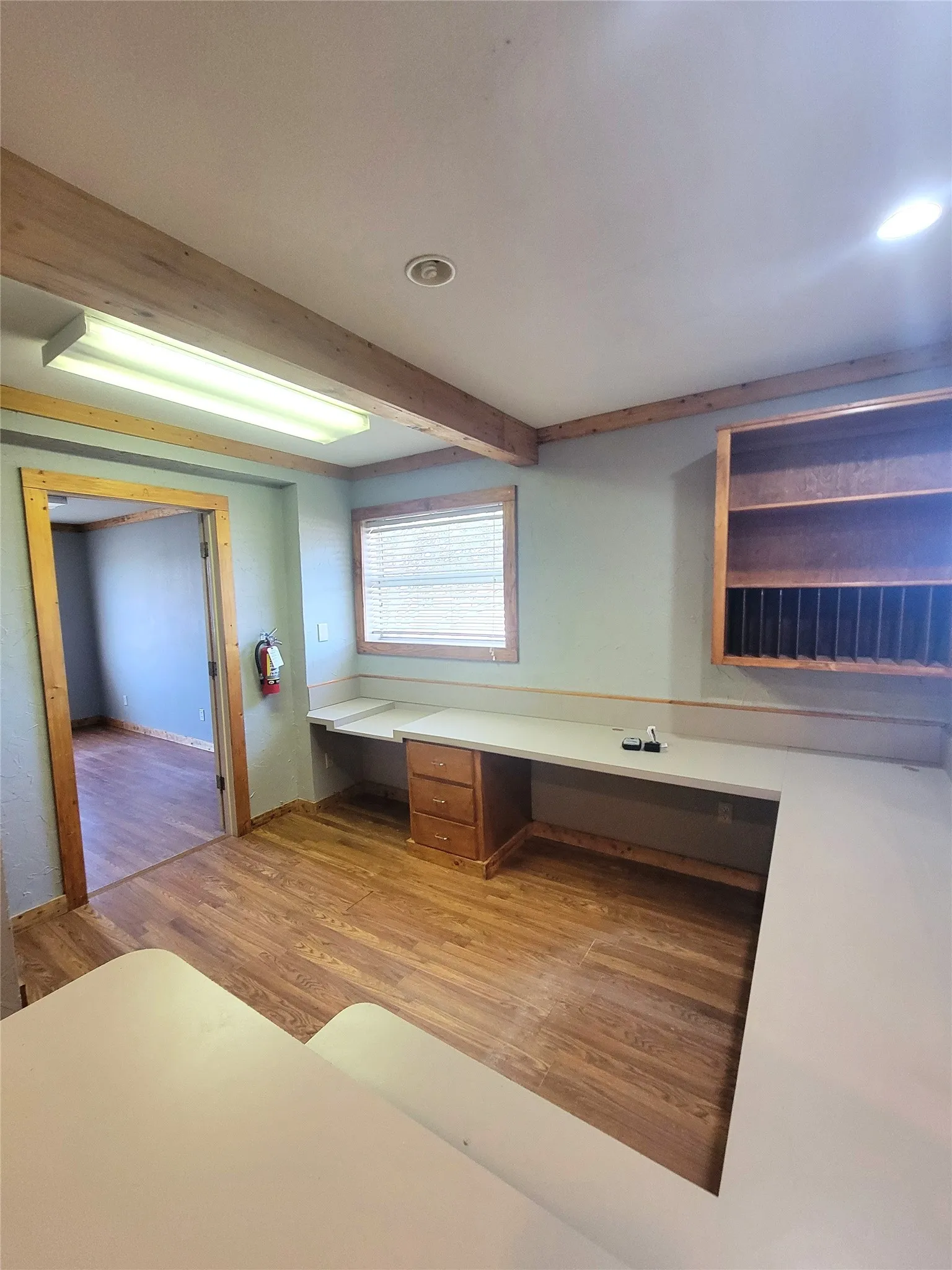 Office For Sale in Hill County , 213 S Bosque Street, Whitney, Texas 76692, 0, 0, Garage spaces, 0 Sqft, built in 1982, Preowned, mls#20500537, Real Estate Agent in Whitney, Homes For Sale in Hill county, Homes For Sale in Whitney, Realtor in Whitney Texas, Real Estate Brokerage Independent Realty Texas, Luminita Cordes Realtor